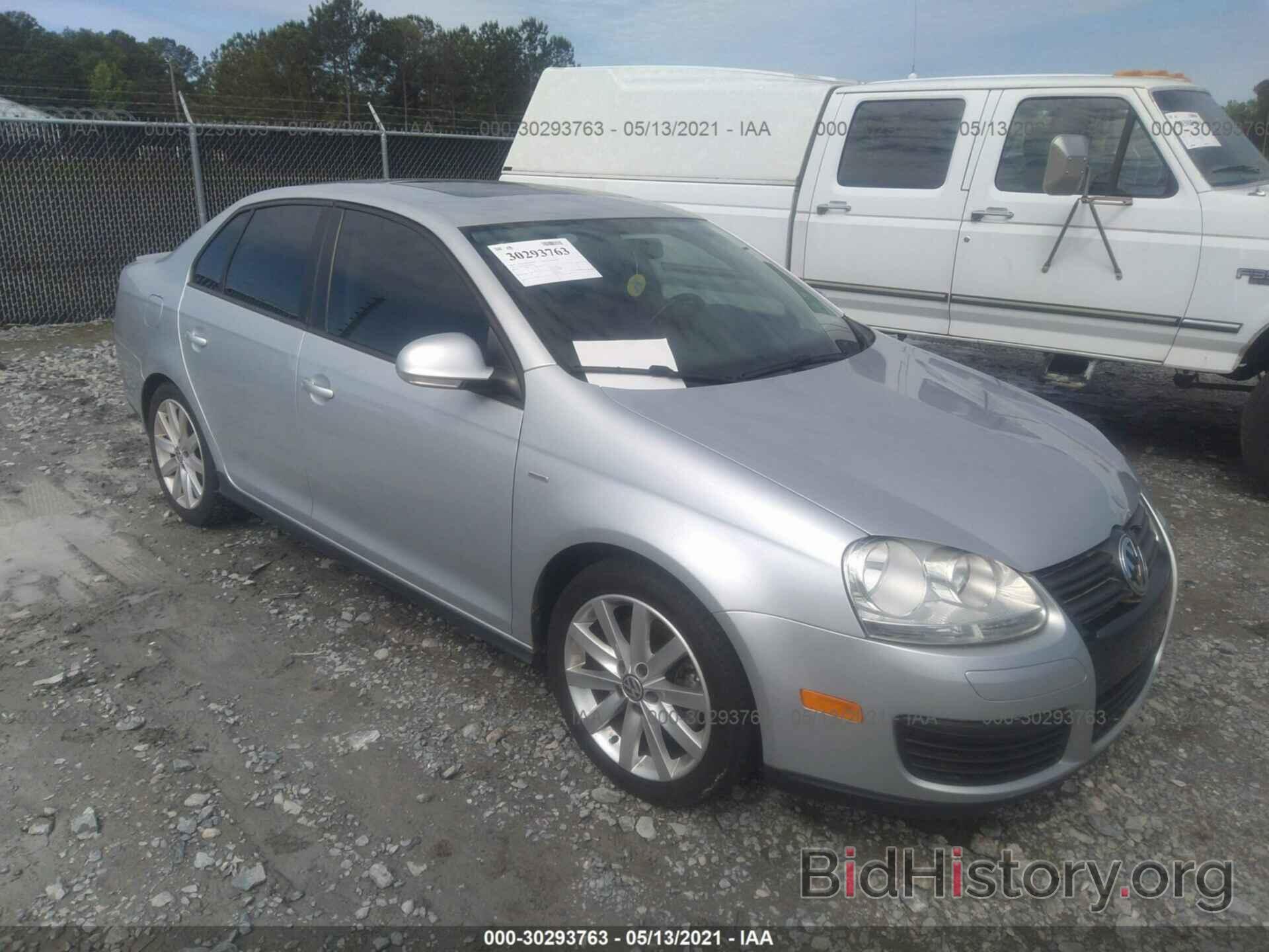 Photo 3VWRJ7AJ3AM016502 - VOLKSWAGEN JETTA SEDAN 2010