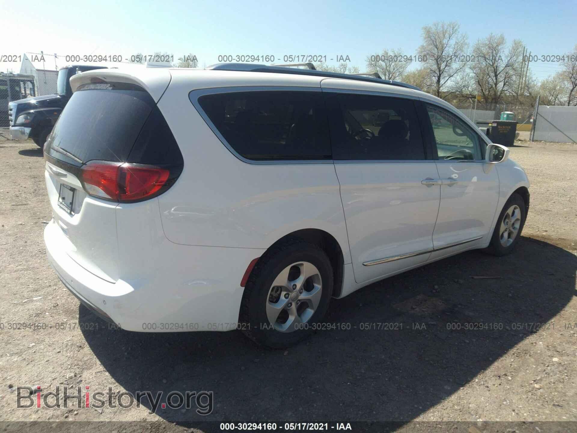 2017 CHRYSLER PACIFICA - VIN: 2C4RC1EG3HR804174 - Photo 4