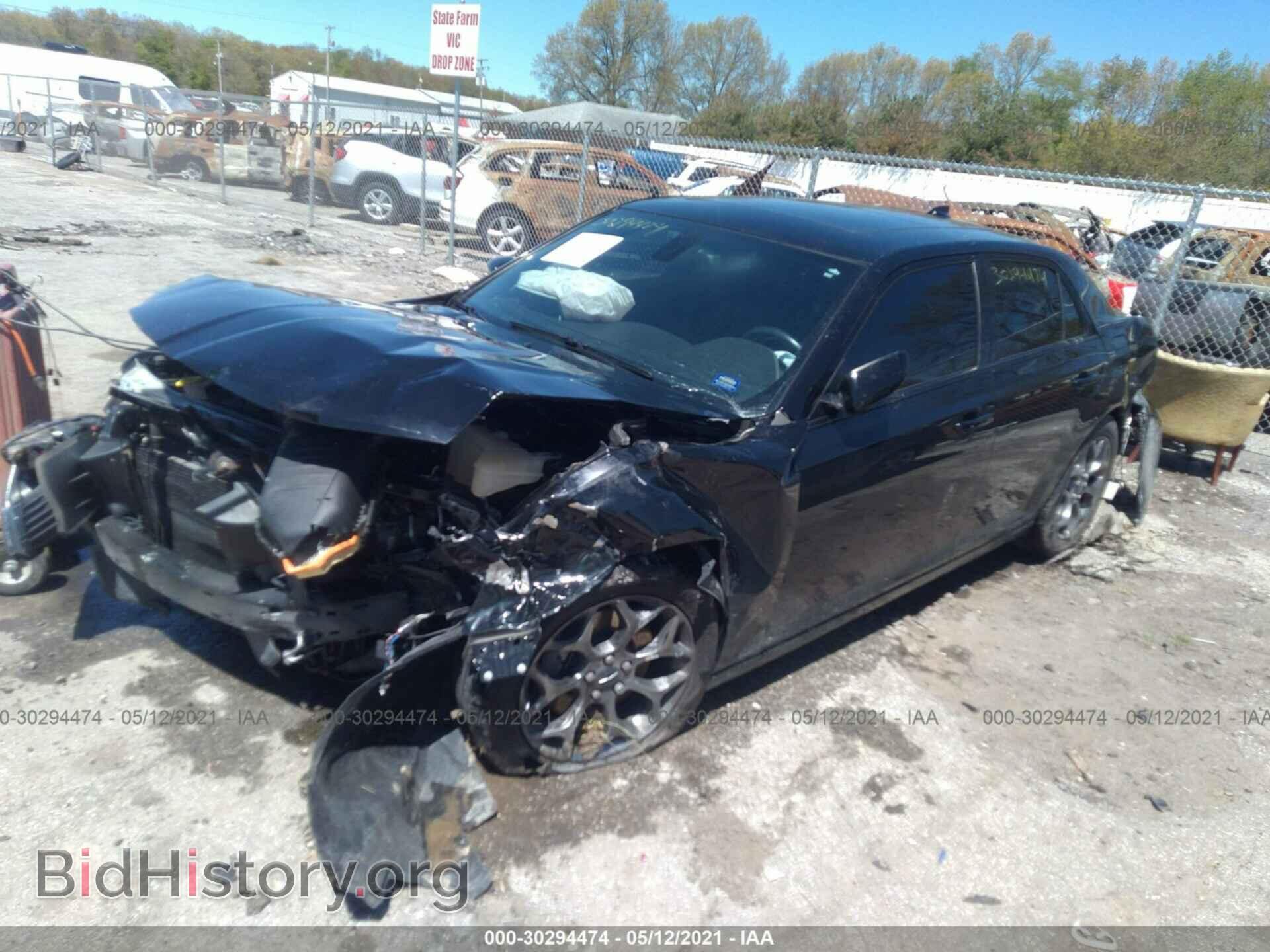 2016 CHRYSLER 300 - VIN: 2C3CCAGG2GH311470 - Фото 2