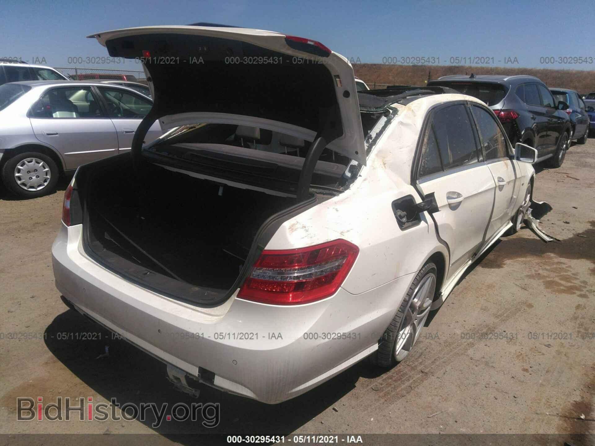 2012 MERCEDES-BENZ E-CLASS - VIN: WDDHF5KB3CA644917 - Фото 4