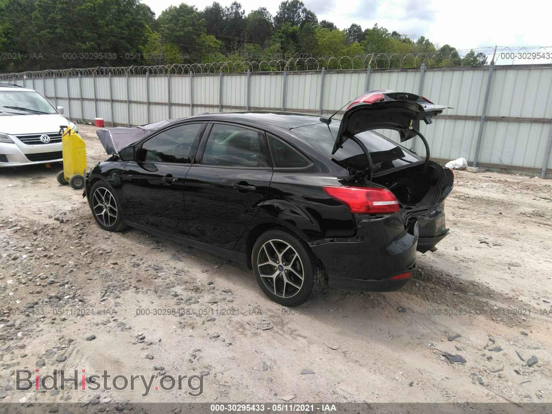 2017 FORD FOCUS - VIN: 1FADP3H22HL327021 - Фото 3