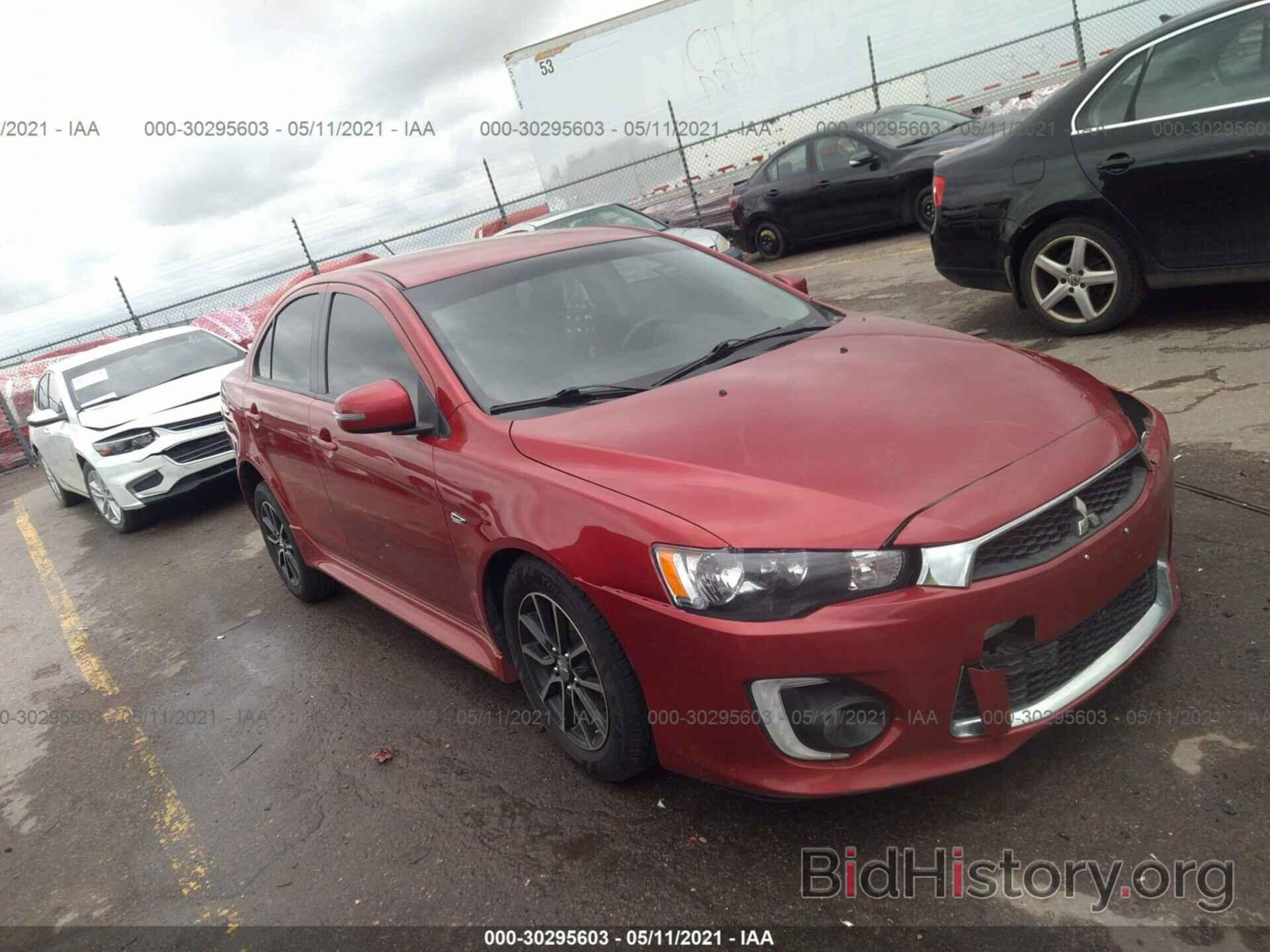 Photo JA32U2FU1HU009604 - MITSUBISHI LANCER 2017