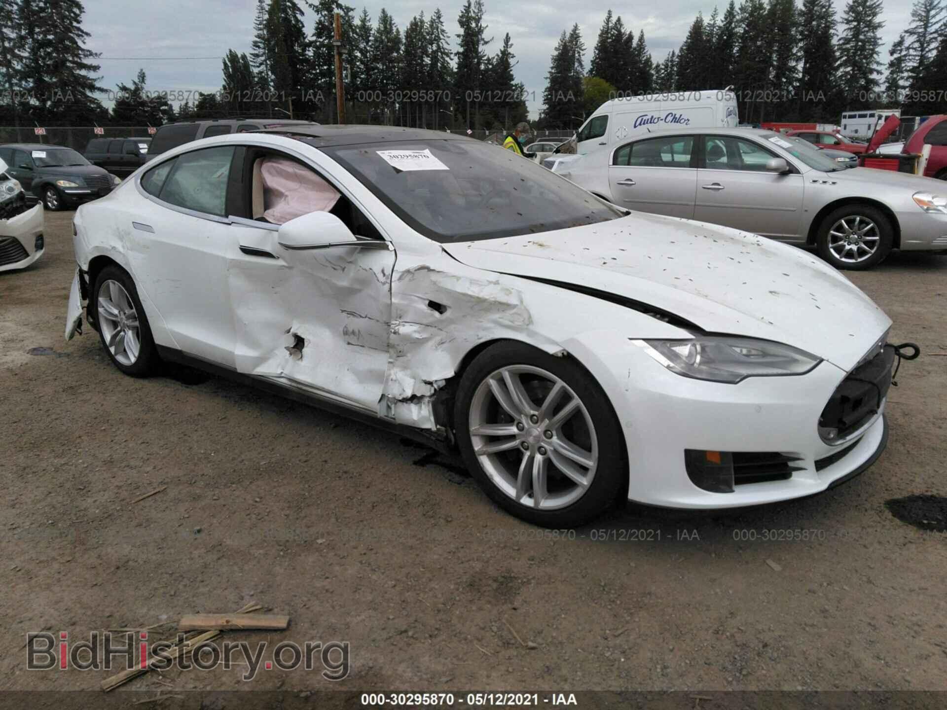 Фотография 5YJSA1E21FF103718 - TESLA MODEL S 2015