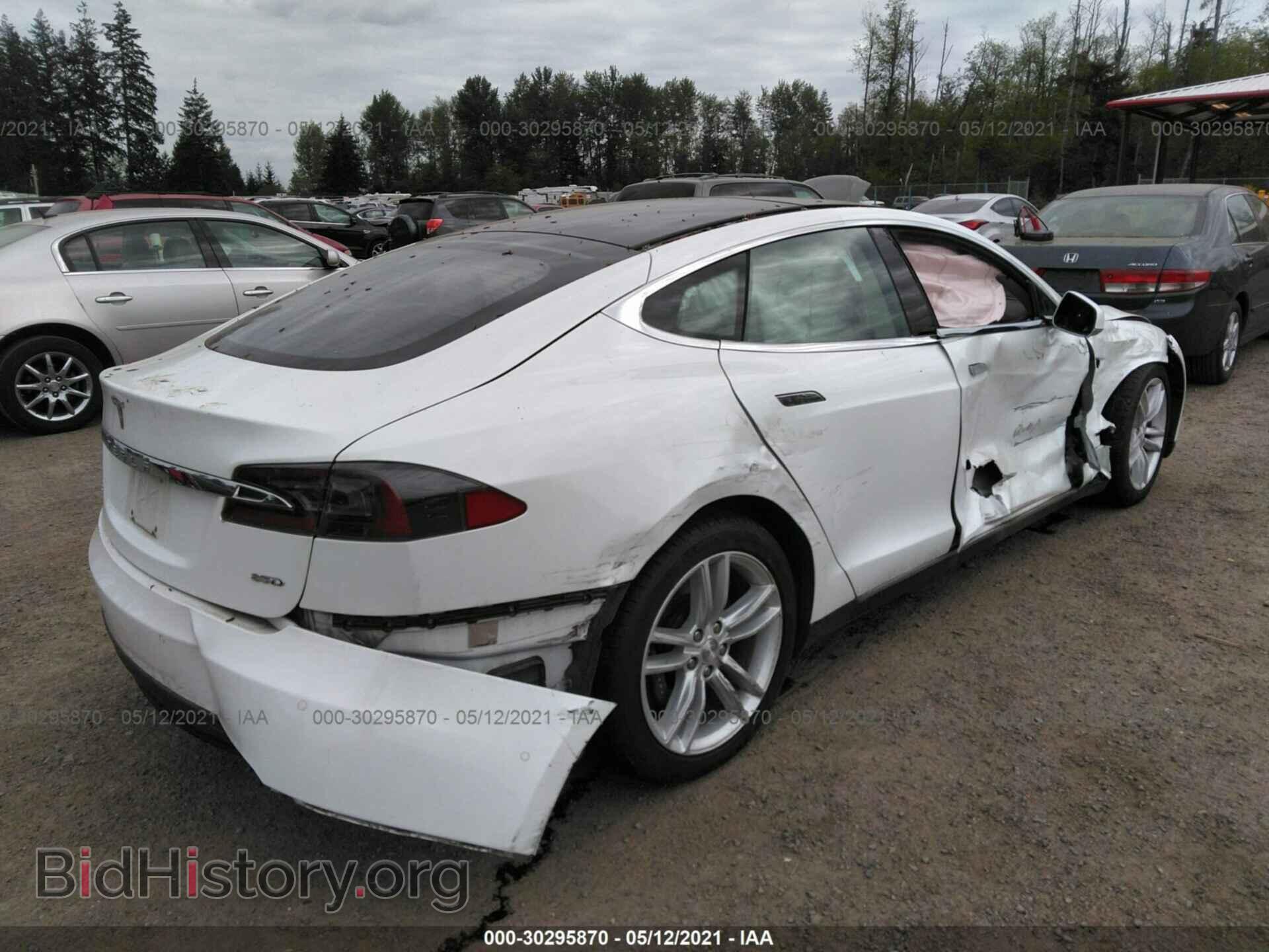 2015 TESLA MODEL S - VIN: 5YJSA1E21FF103718 - Фото 4