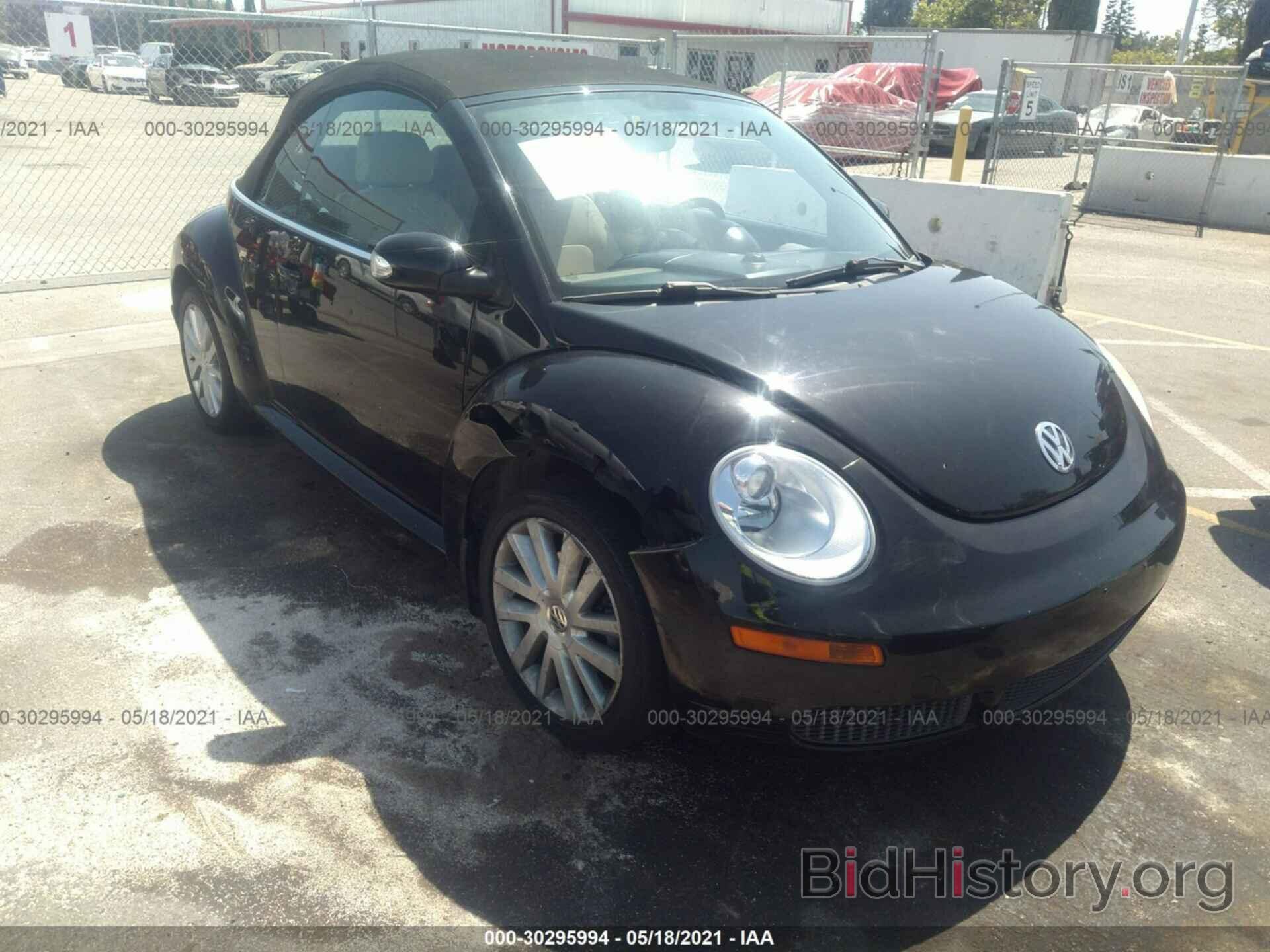 Photo 3VWRF31Y18M419069 - VOLKSWAGEN NEW BEETLE CONVERTIBLE 2008