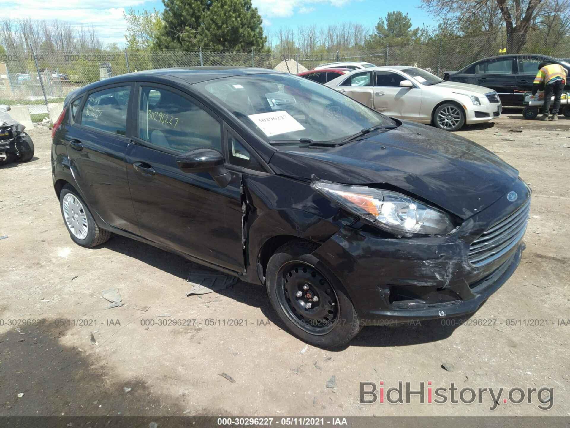 Фотография 3FADP4TJ9FM138706 - FORD FIESTA 2015