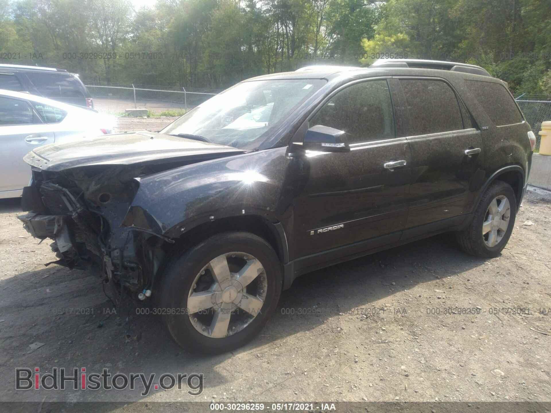 2008 GMC ACADIA - VIN: 1GKEV33798J215596 - Photo 2