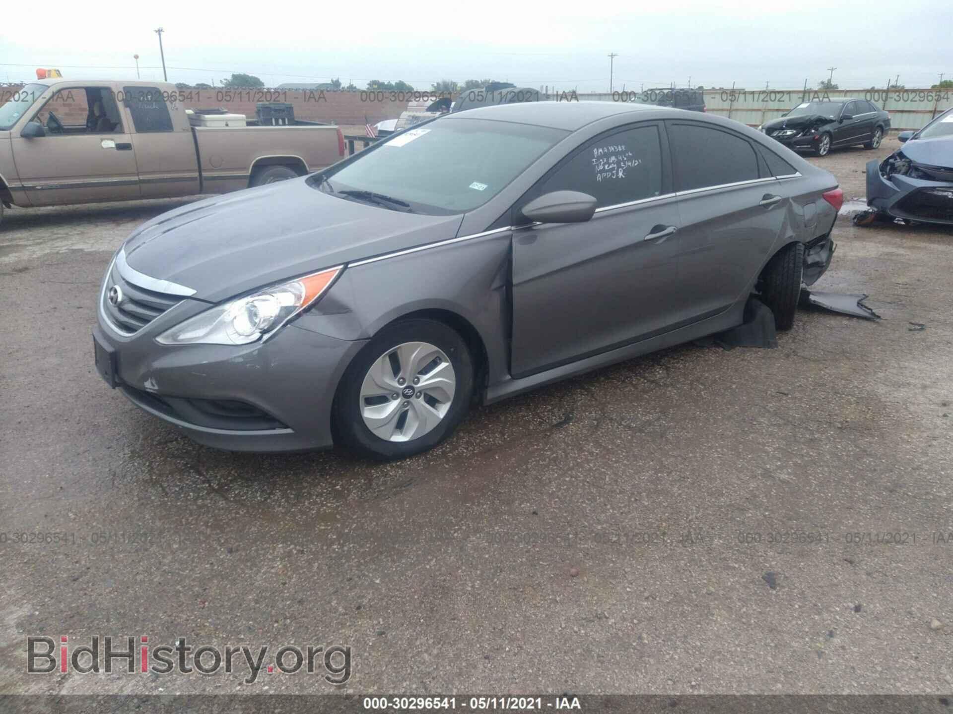2014 HYUNDAI SONATA - VIN: 5NPEB4AC3EH825945 - Фото 2