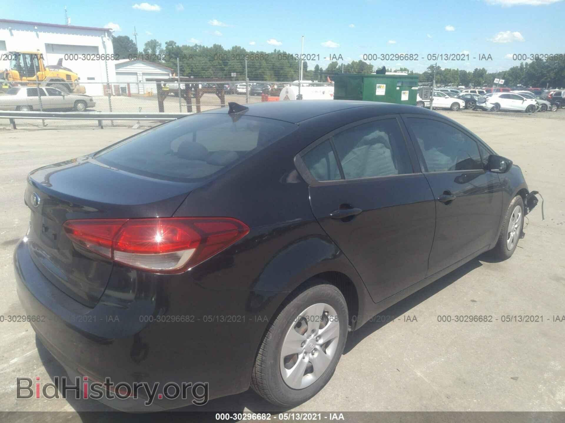 2017 KIA FORTE - VIN: 3KPFL4A75HE067524 - Фото 4