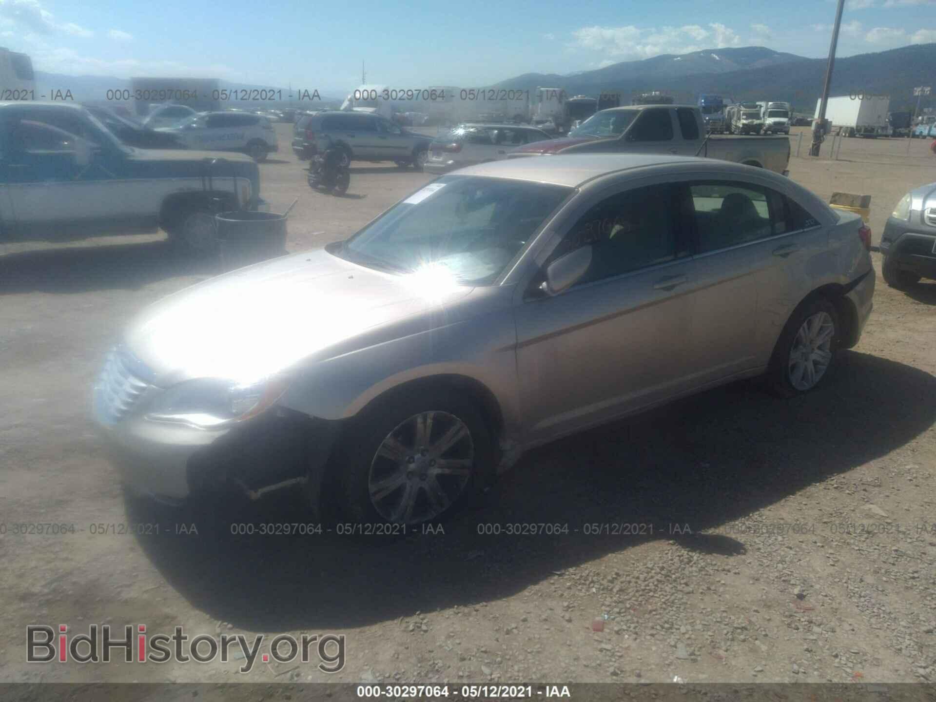 2014 CHRYSLER 200 - VIN: 1C3CCBBB9EN120652 - Фото 2