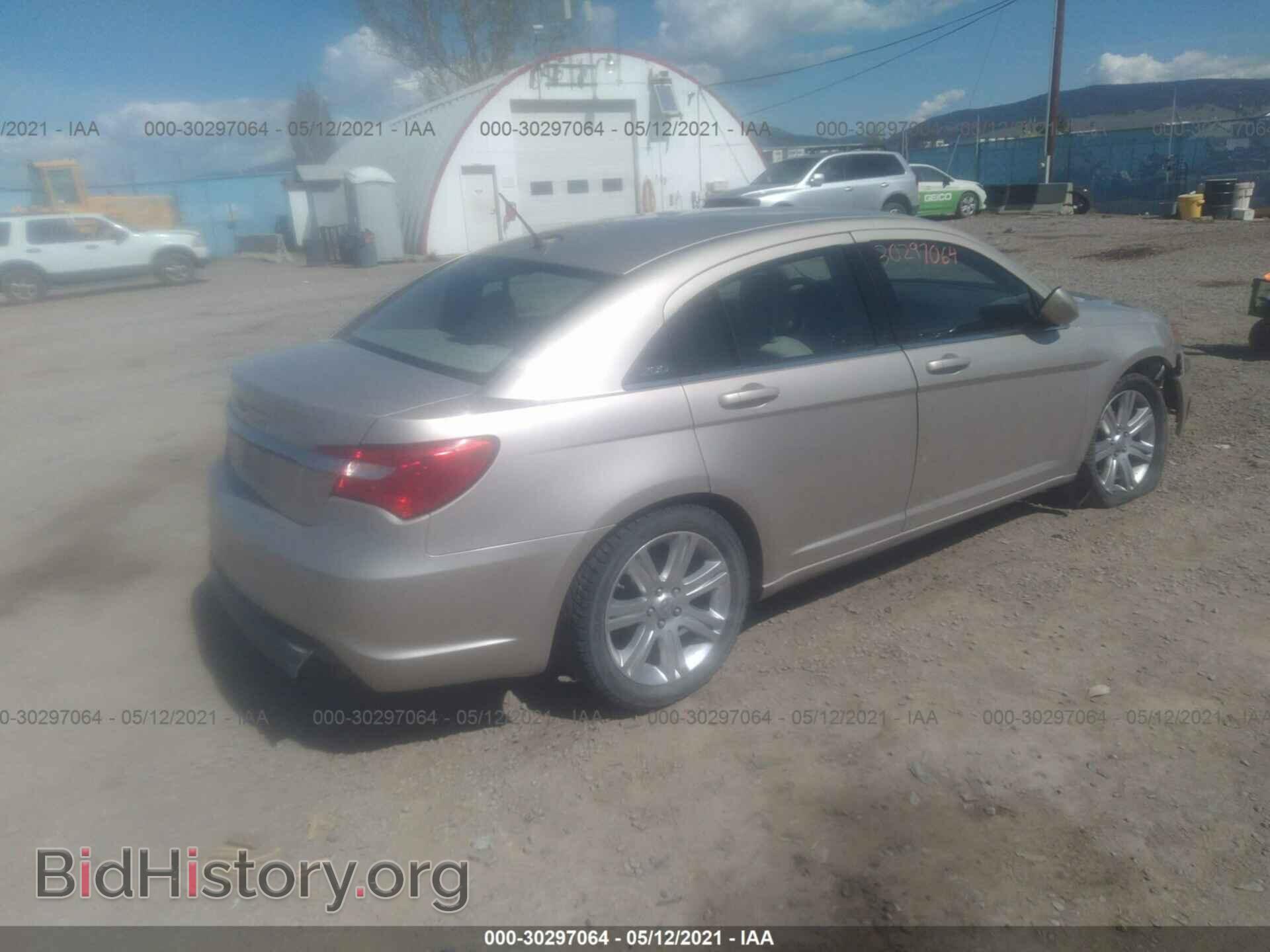 2014 CHRYSLER 200 - VIN: 1C3CCBBB9EN120652 - Фото 4