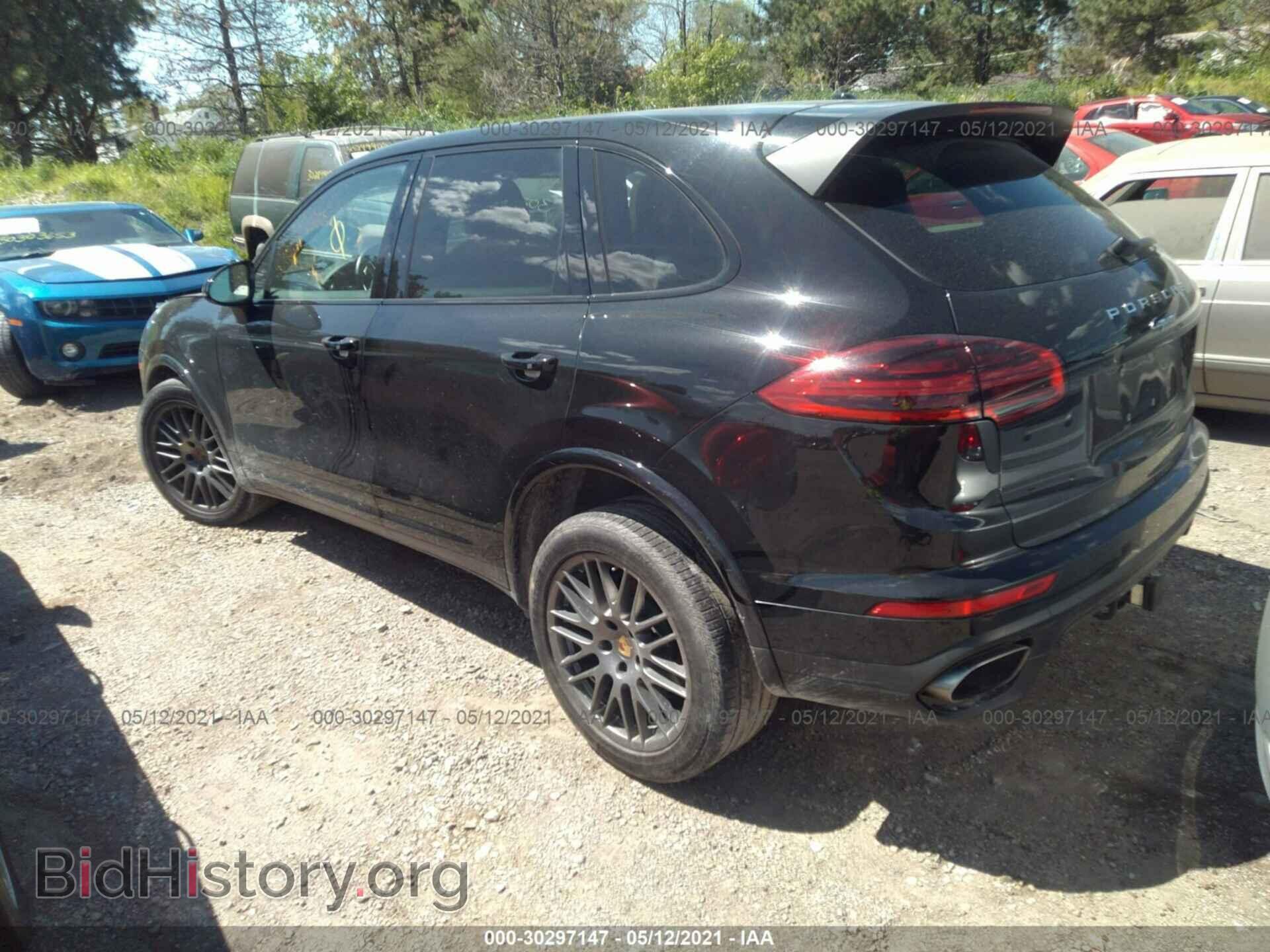 2017 PORSCHE CAYENNE - VIN: WP1AA2A29HKA90079 - Фото 3