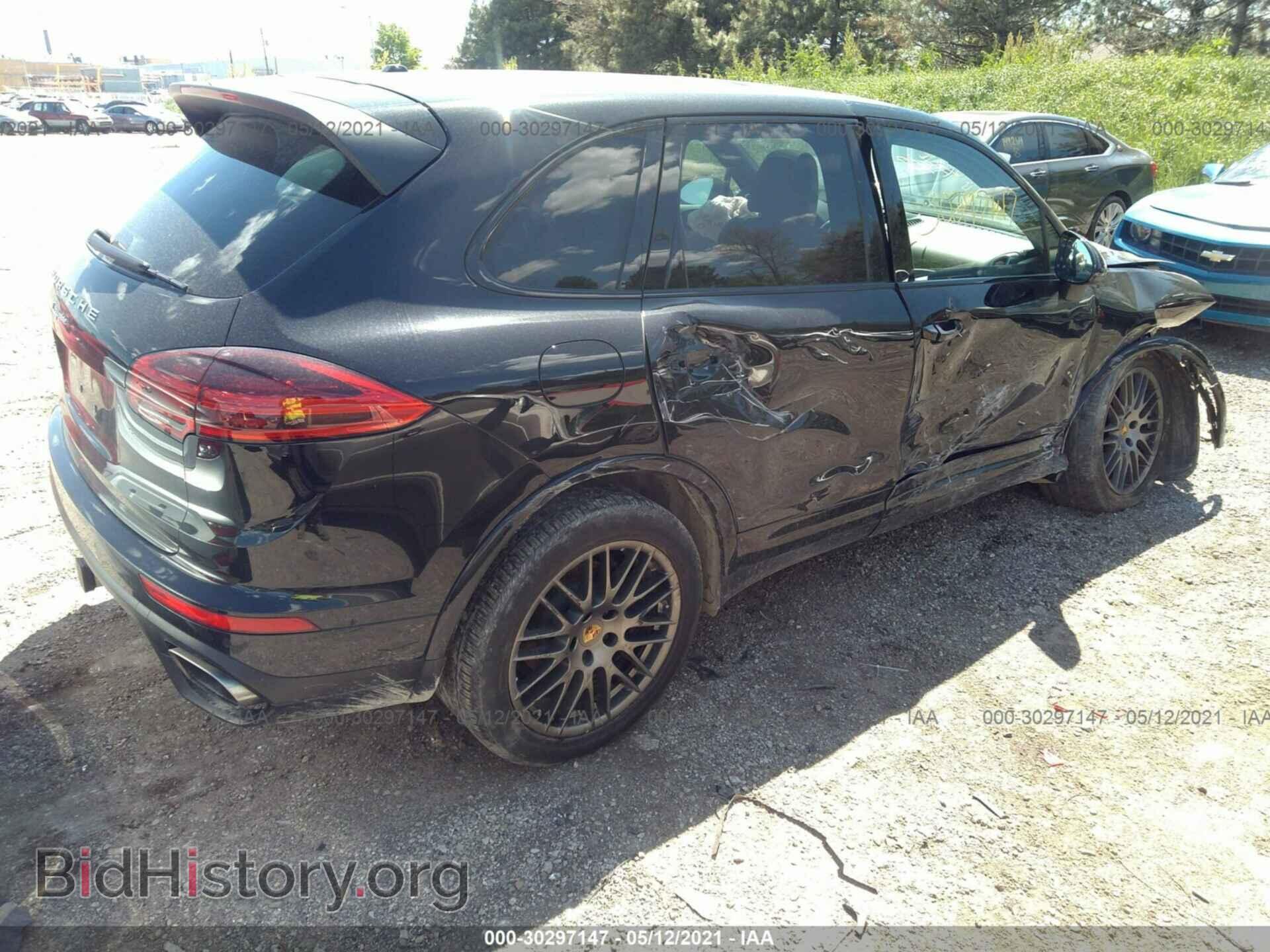 2017 PORSCHE CAYENNE - VIN: WP1AA2A29HKA90079 - Фото 4