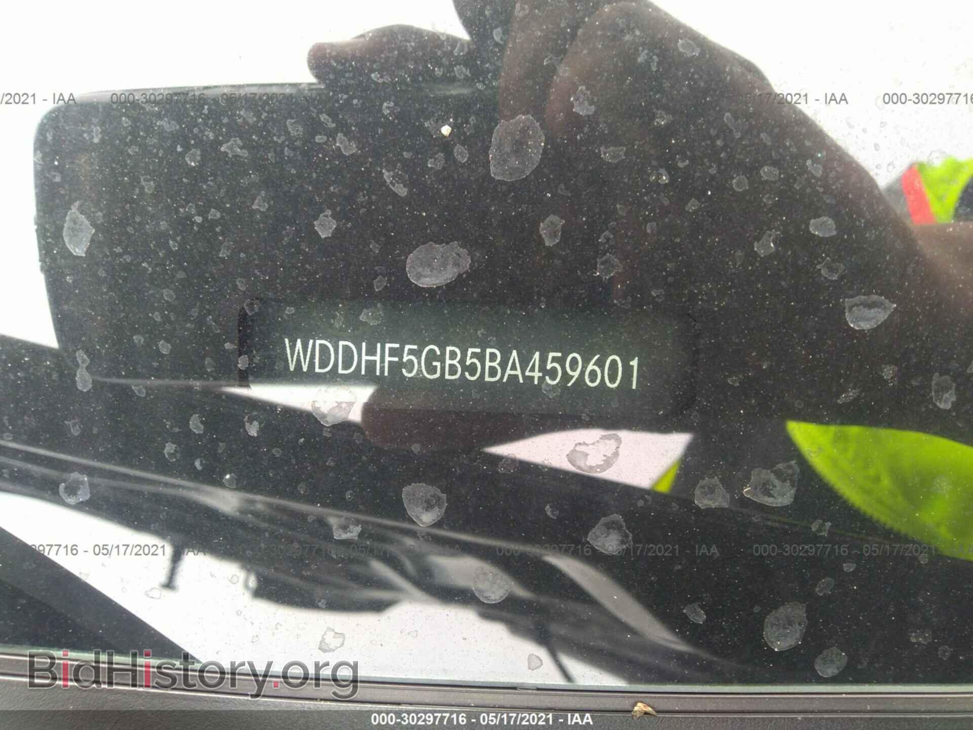 2011 MERCEDES-BENZ E-CLASS - VIN: WDDHF5GB5BA459601 - Фото 9