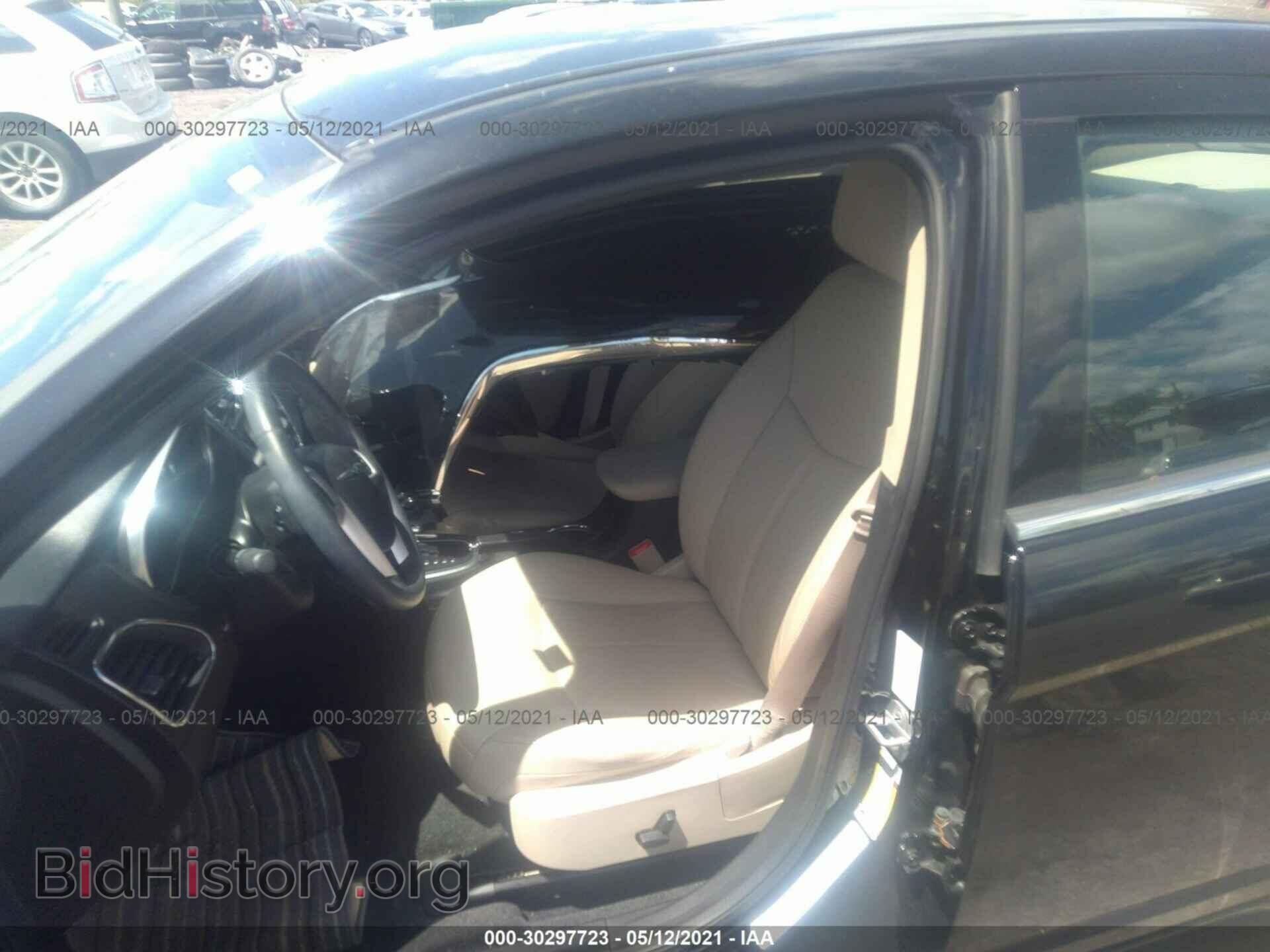 2012 CHRYSLER 200 - VIN: 1C3CCBCB3CN122537 - Photo 5
