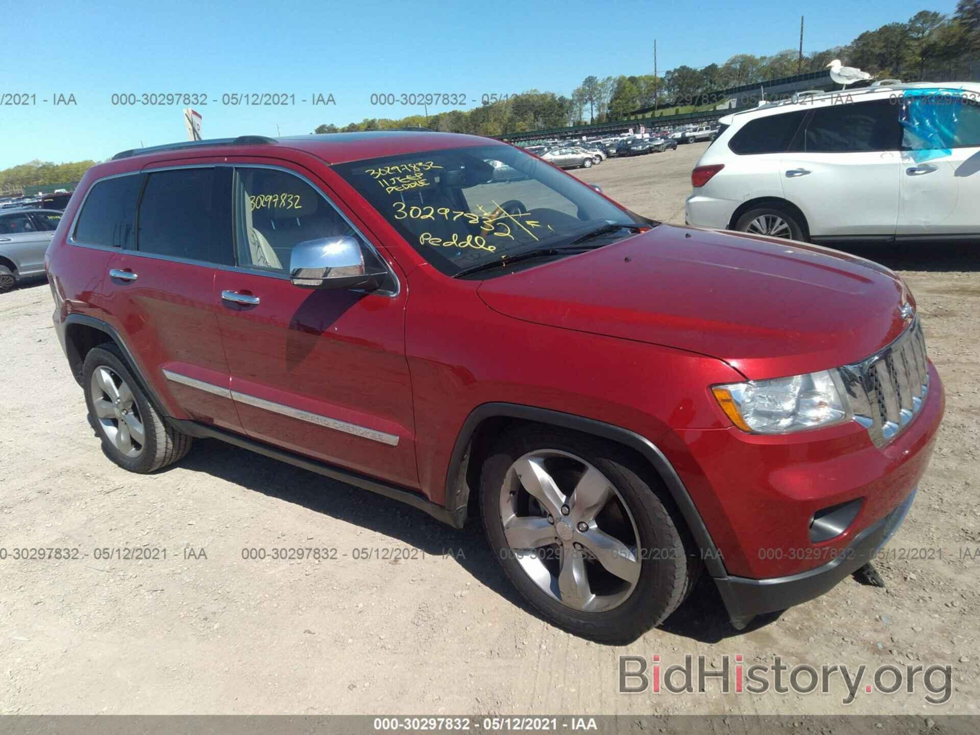 Photo 1J4RR6GT9BC605064 - JEEP GRAND CHEROKEE 2011