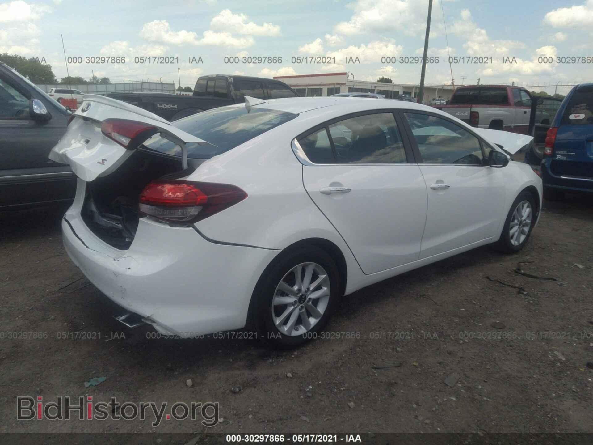 2017 KIA FORTE - VIN: 3KPFL4A78HE116781 - Photo 4