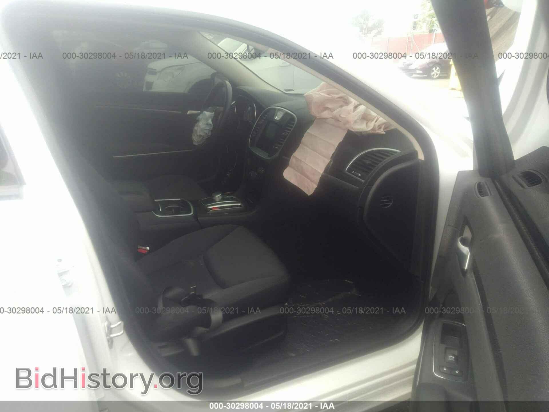 2019 CHRYSLER 300 - VIN: 2C3CCAAG9KH727341 - Фото 5