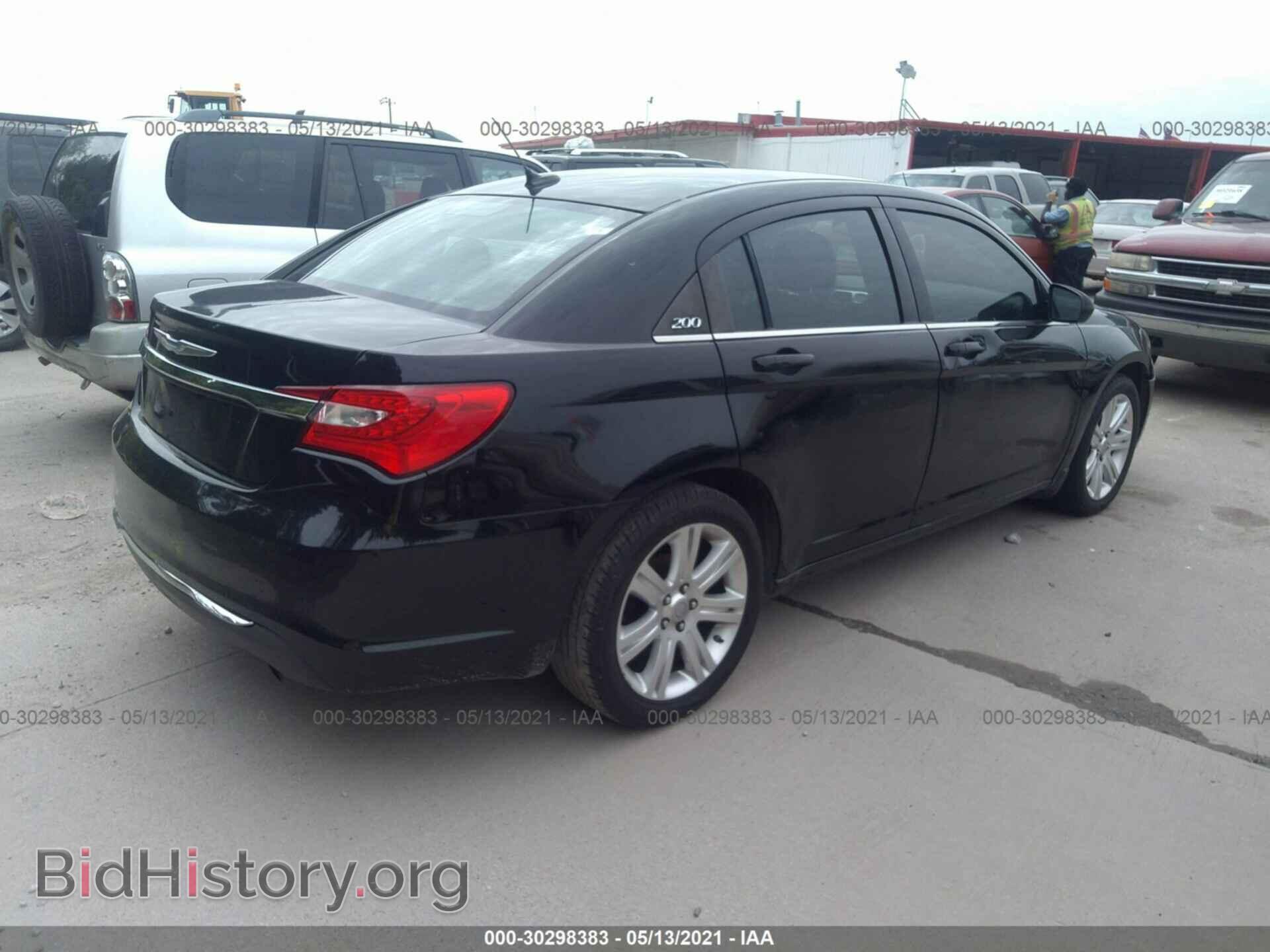 2012 CHRYSLER 200 - VIN: 1C3CCBBB1CN236697 - Фото 4