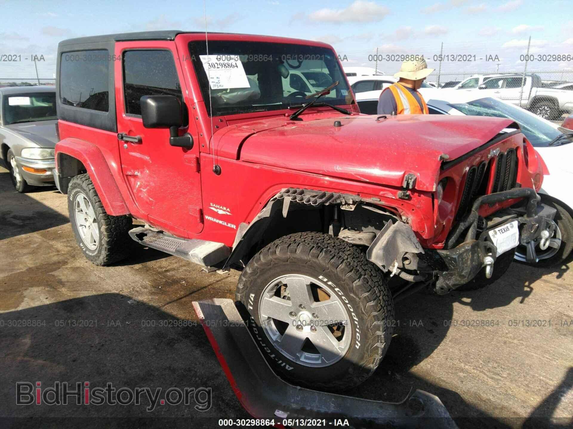 Photo 1J4AA5D13BL641379 - JEEP WRANGLER 2011