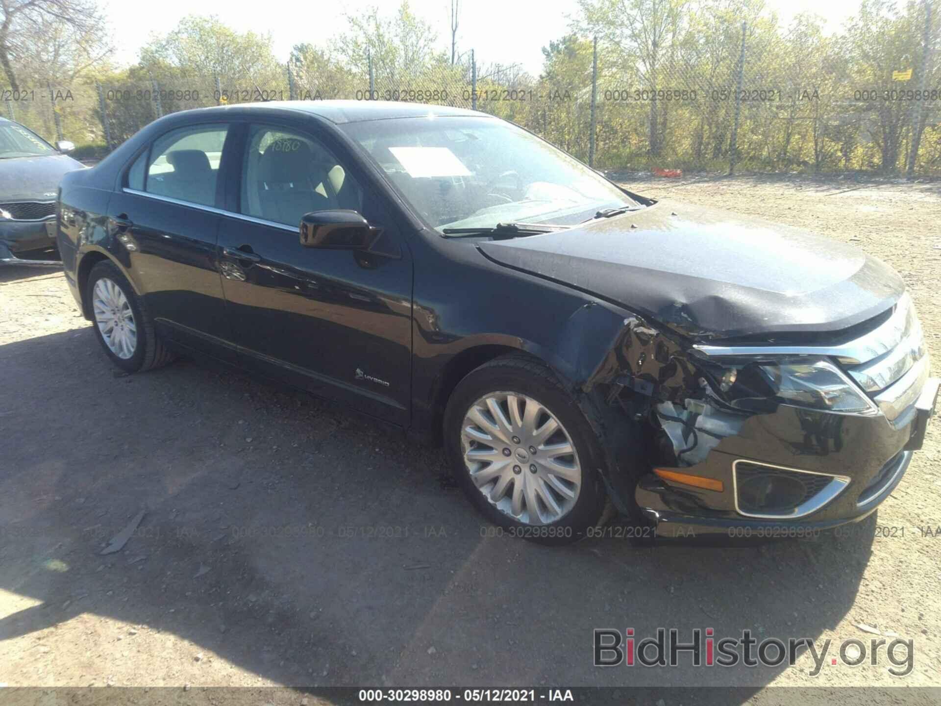 Photo 3FADP0L32AR392991 - FORD FUSION 2010