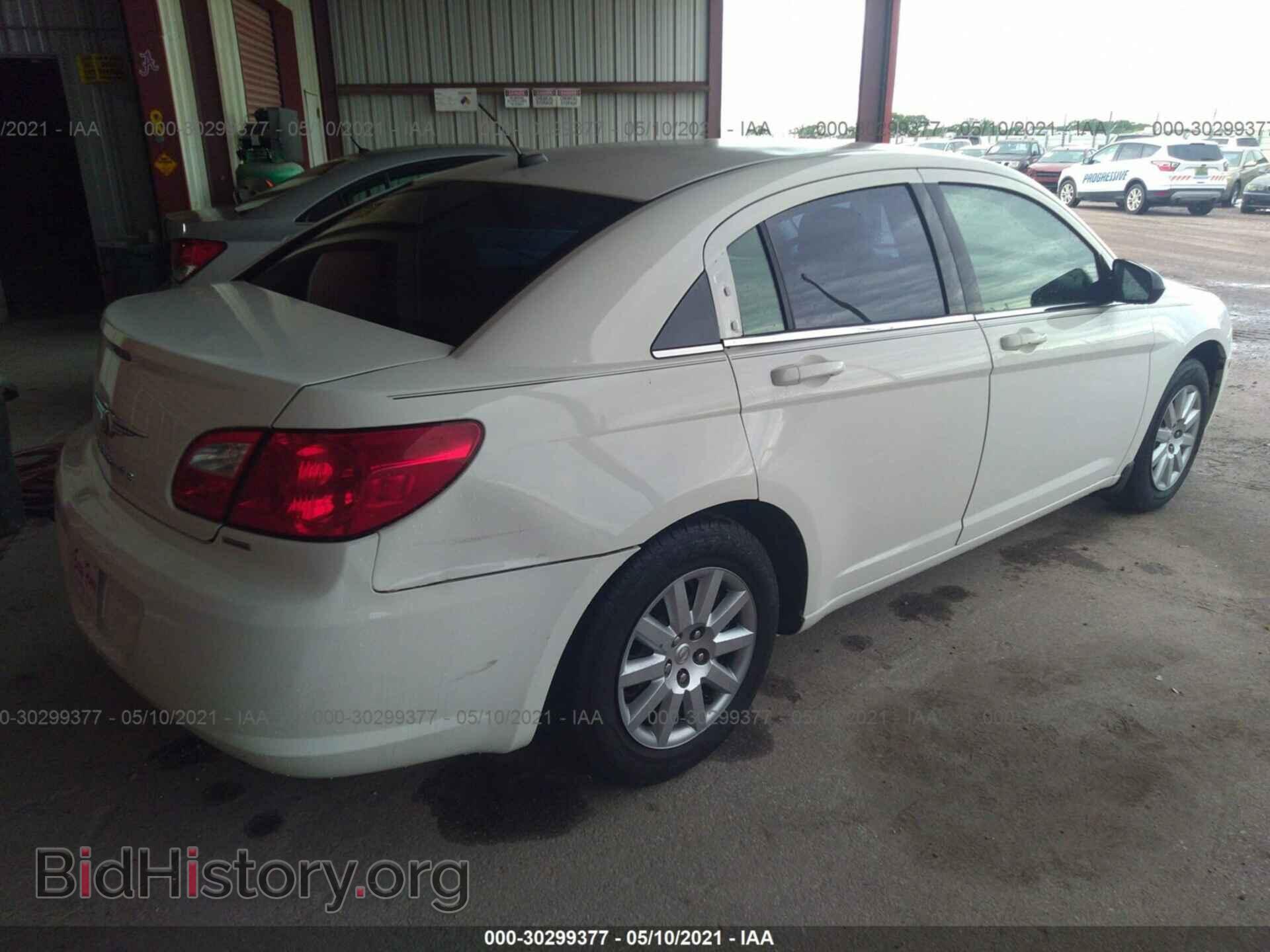 2010 CHRYSLER SEBRING - VIN: 1C3CC4FB5AN134841 - Фото 4