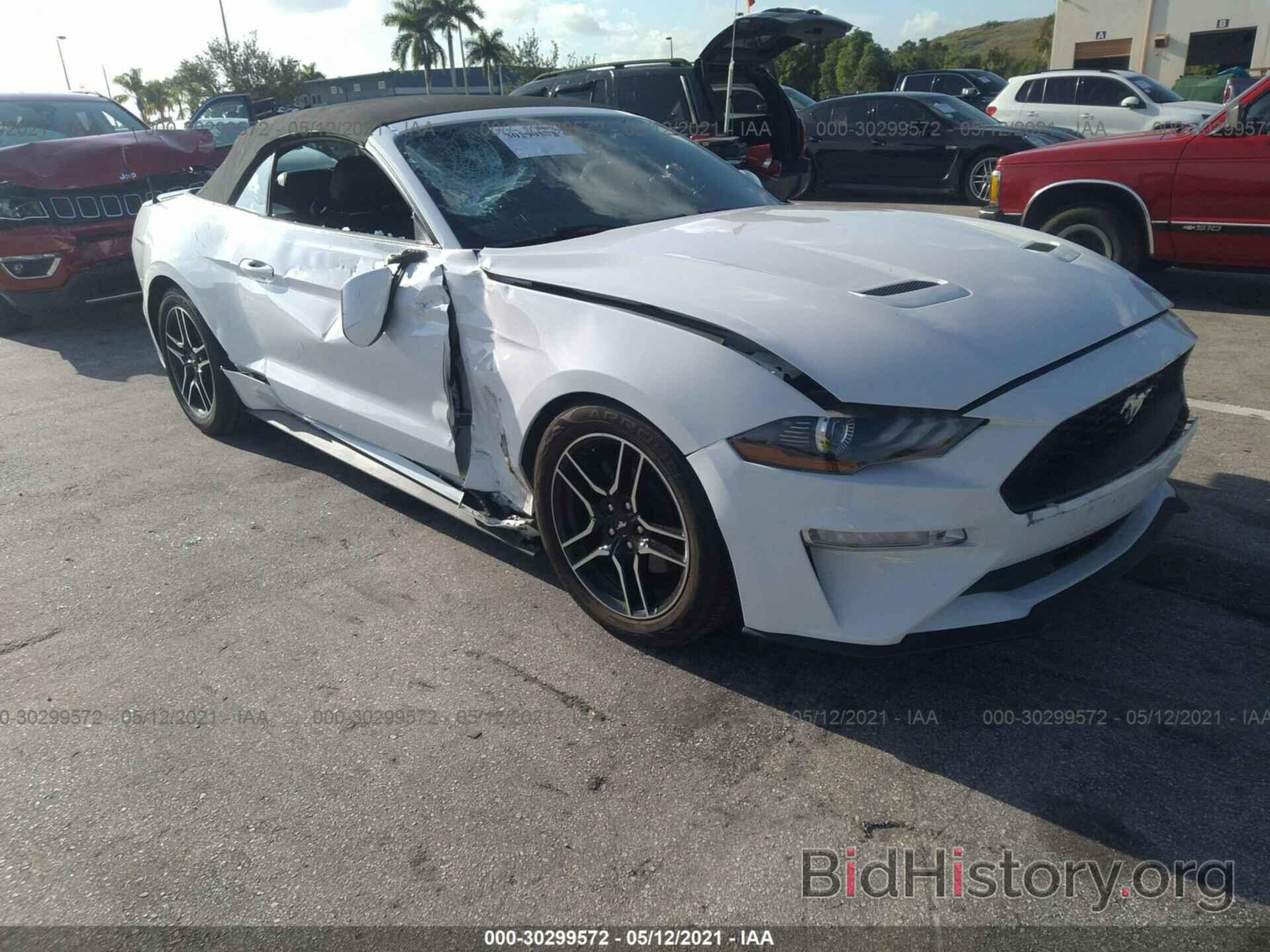 Photo 1FATP8UH1L5147111 - FORD MUSTANG 2020
