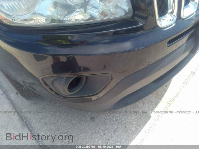 2011 Jeep COMPASS (VIN 1J4NF1FB6BD134701) — photo 6 of 11