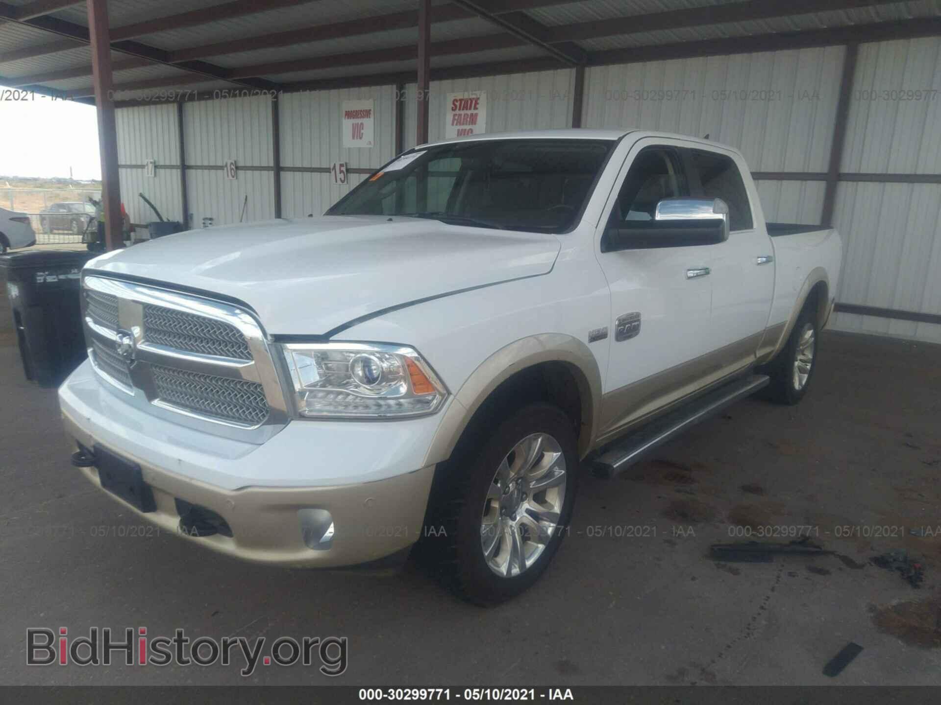 2017 RAM 1500 - VIN: 1C6RR7WT1HS686273 - Photo 2