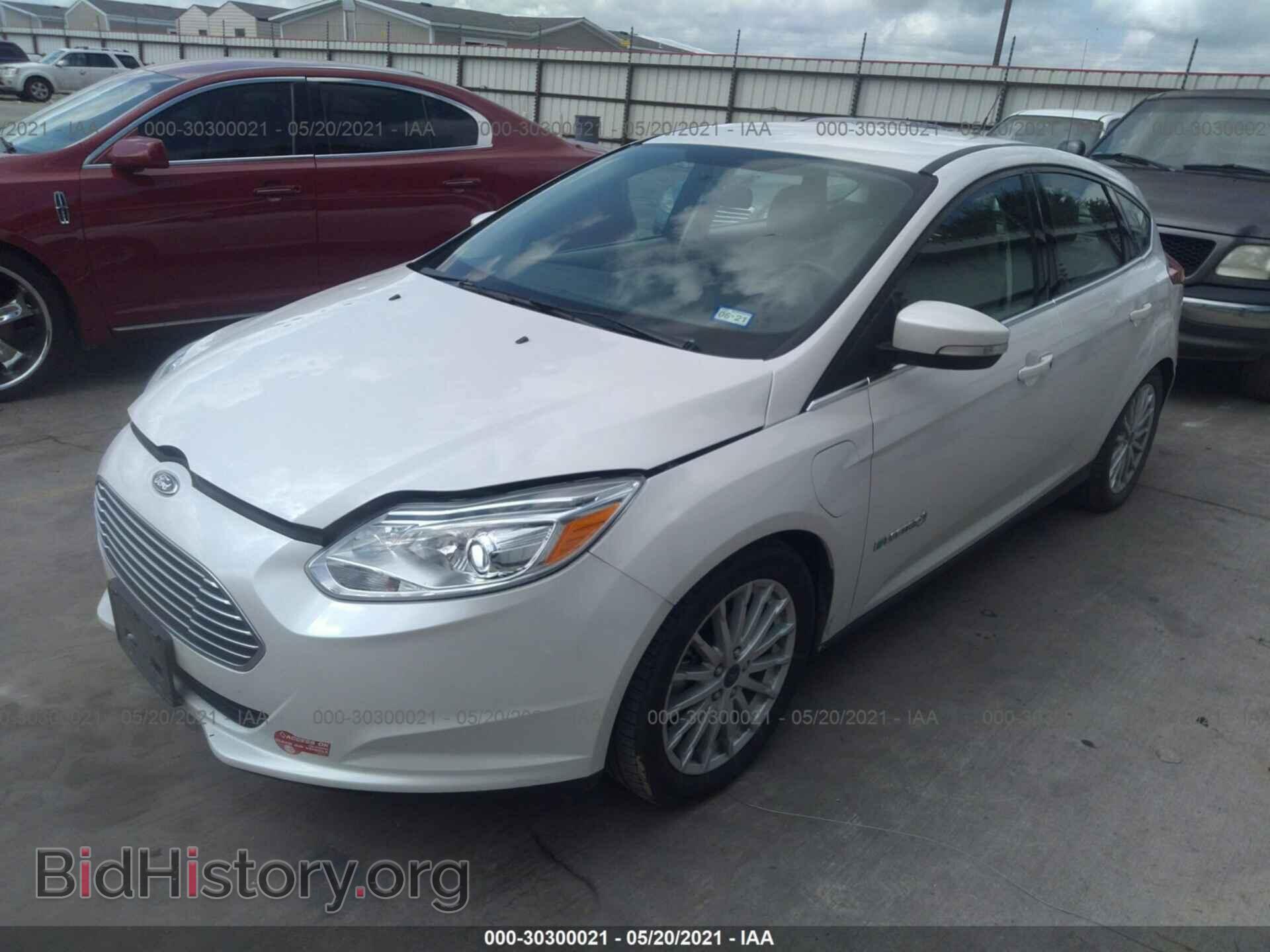 2018 FORD FOCUS - VIN: 1FADP3R43JL332055 - Фото 2