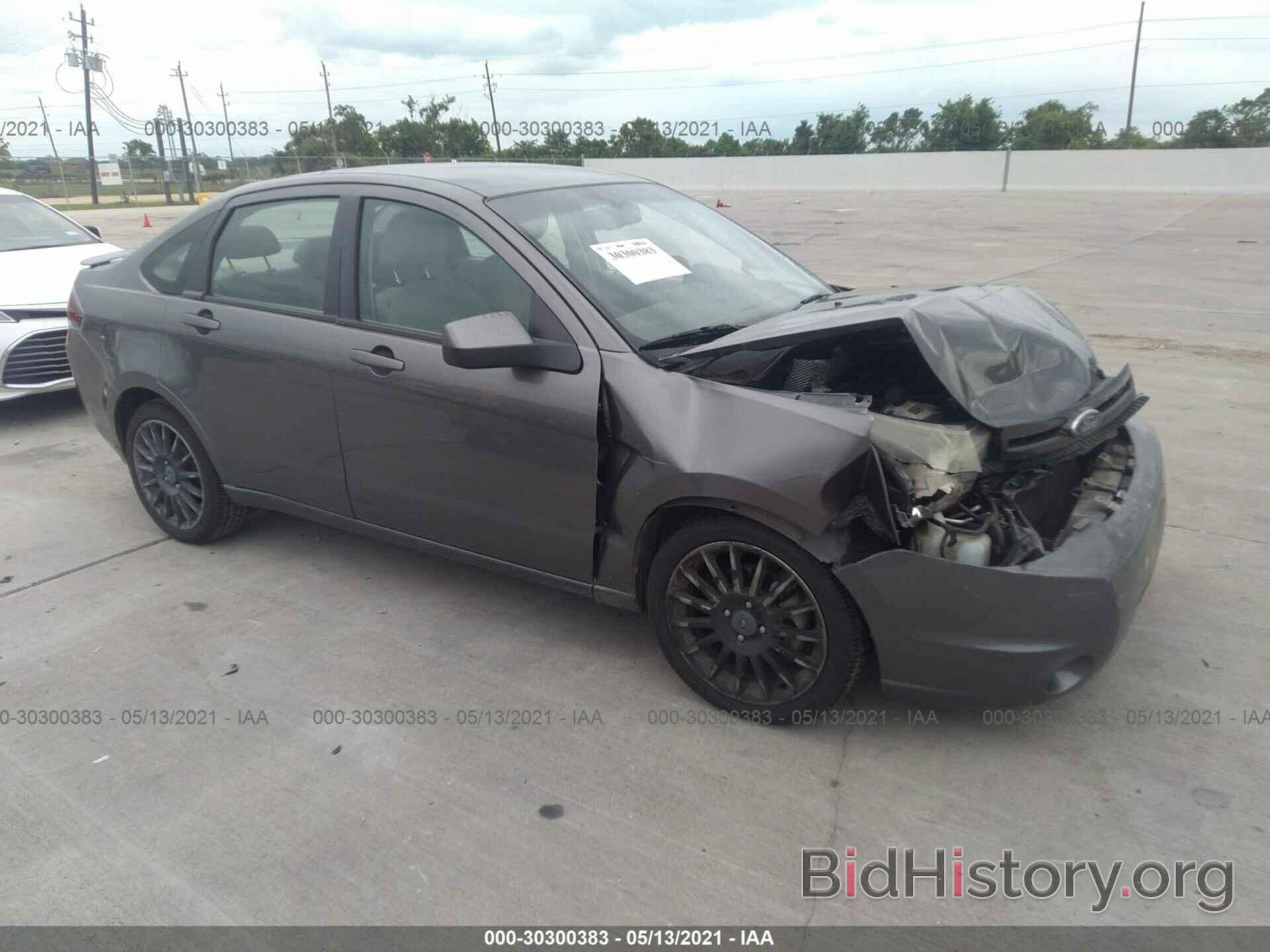 Photo 1FAHP3GN8AW182343 - FORD FOCUS 2010