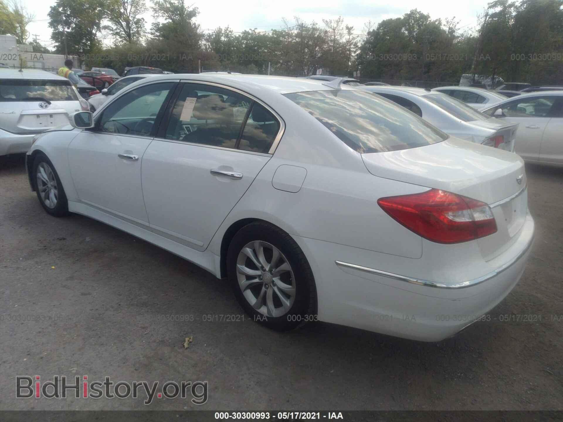 2012 HYUNDAI GENESIS - VIN: KMHGC4DD4CU183809 - Фото 3