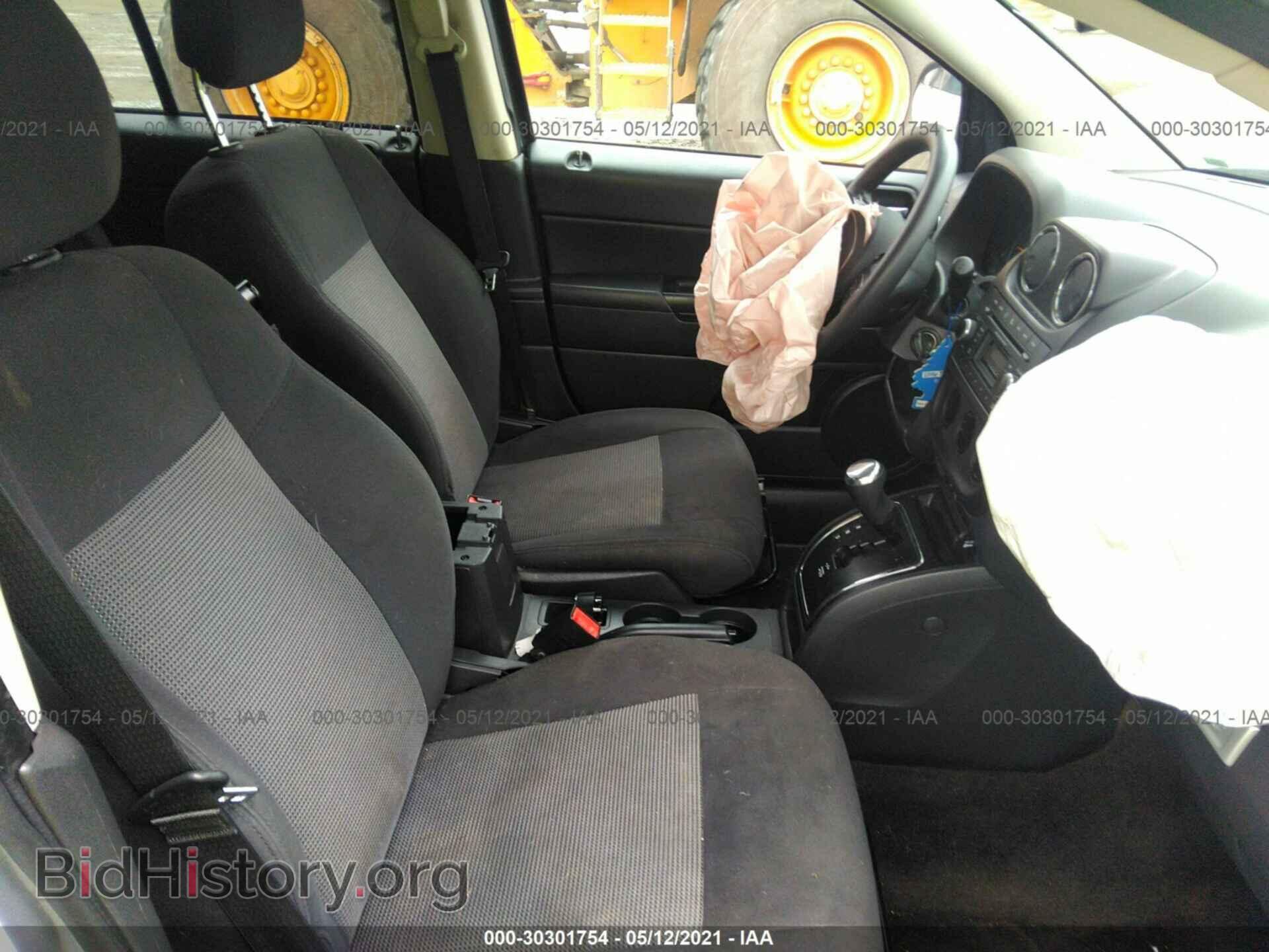 2016 JEEP COMPASS - VIN: 1C4NJCBB2GD693885 - Фото 5