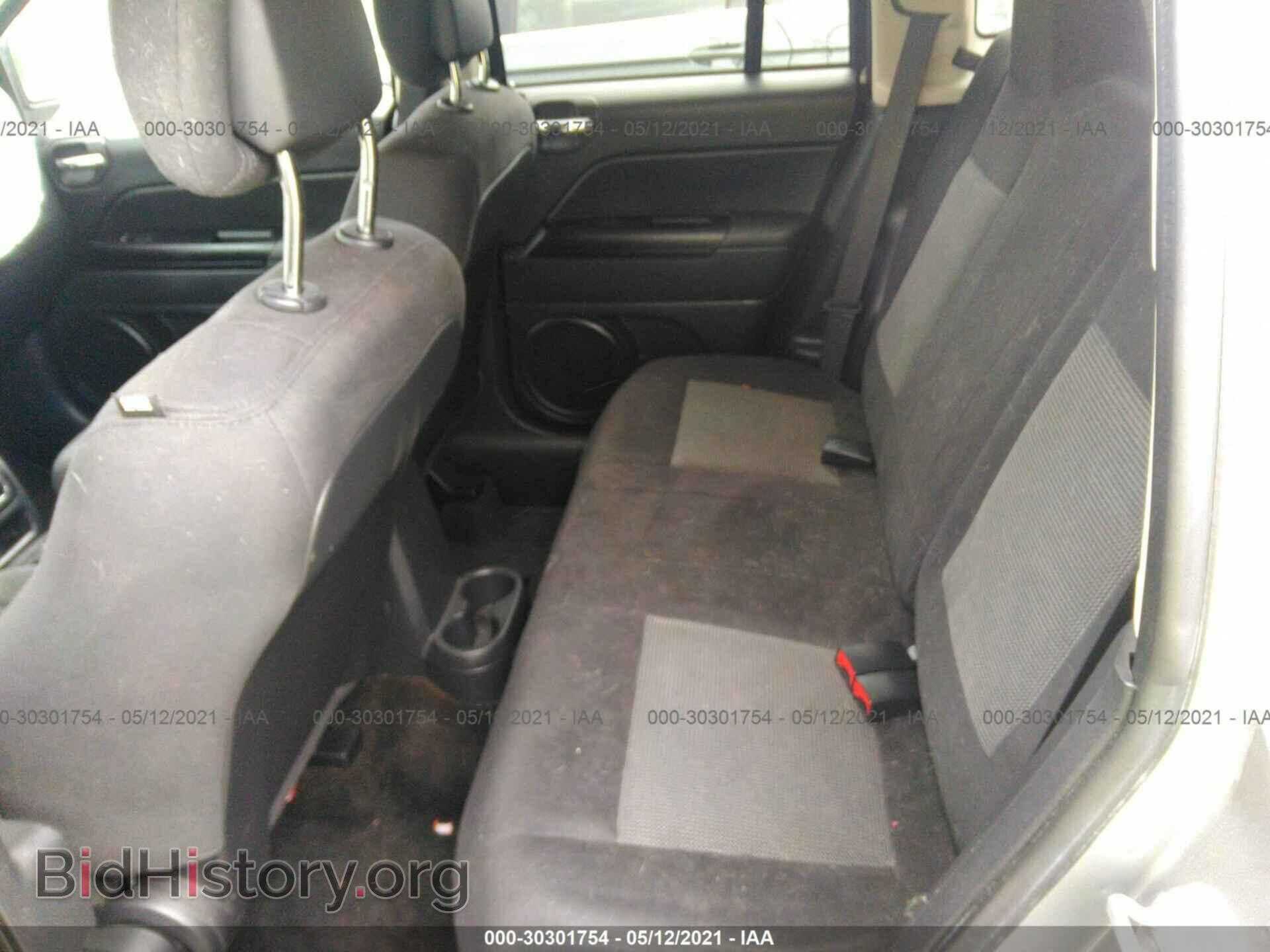 2016 JEEP COMPASS - VIN: 1C4NJCBB2GD693885 - Фото 8
