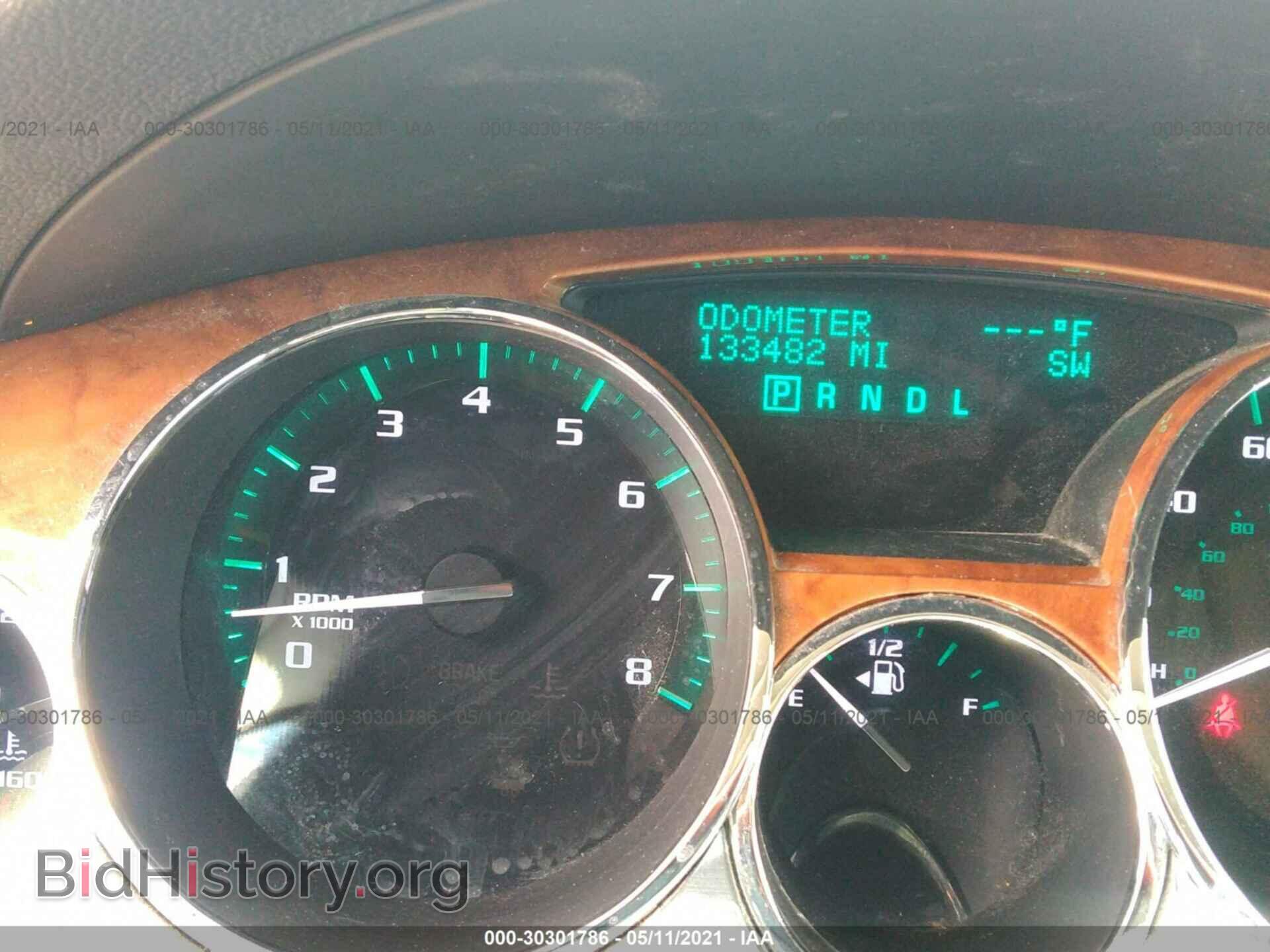 2011 BUICK ENCLAVE - VIN: 5GAKRAED1BJ305523 - Photo 7