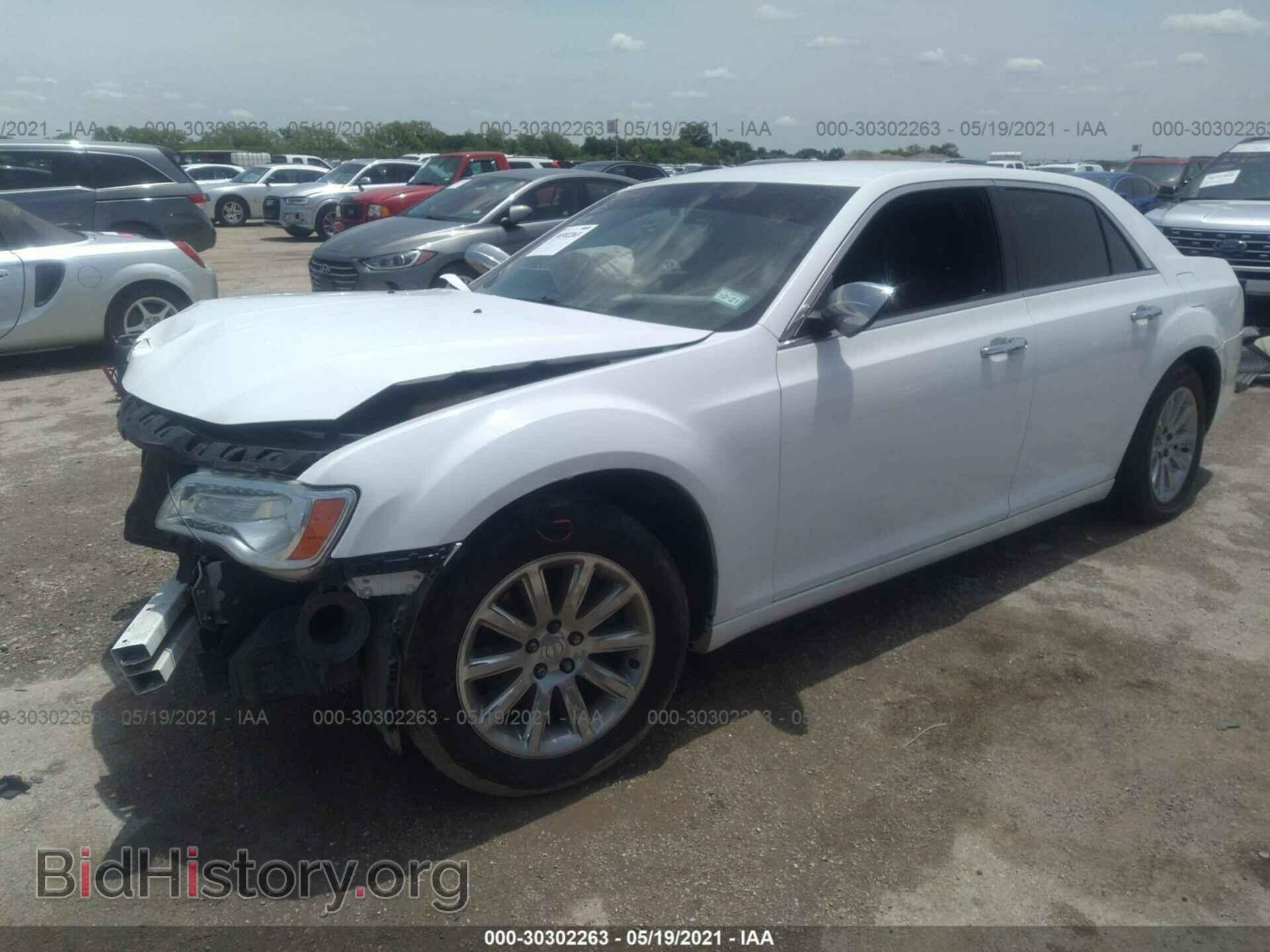2012 CHRYSLER 300 - VIN: 2C3CCACG3CH210454 - Photo 2