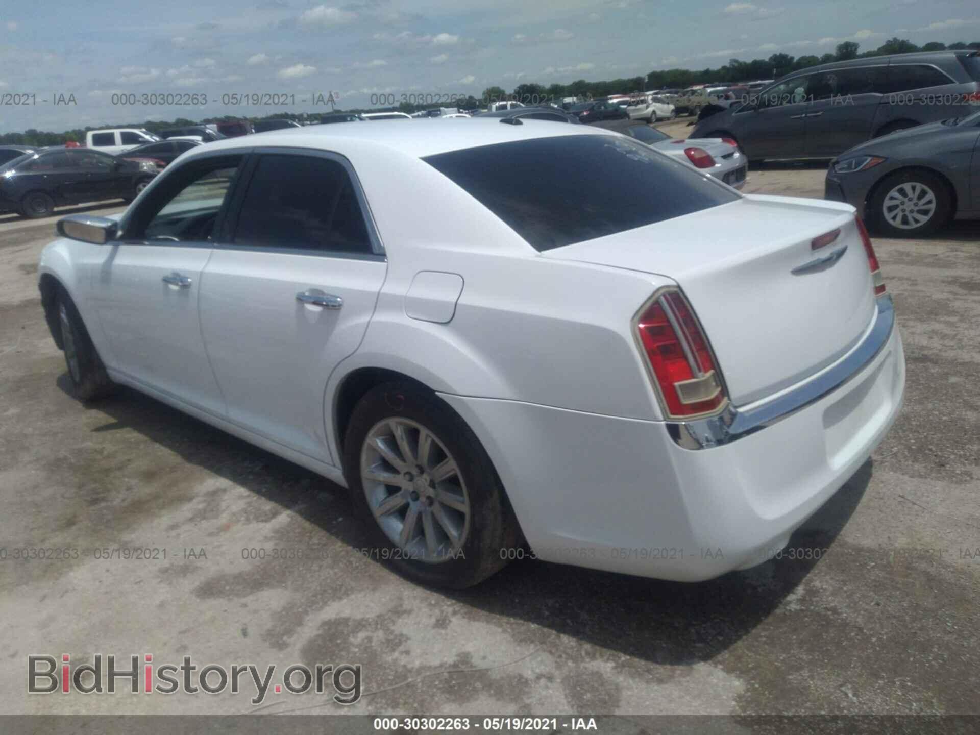 2012 CHRYSLER 300 - VIN: 2C3CCACG3CH210454 - Photo 3