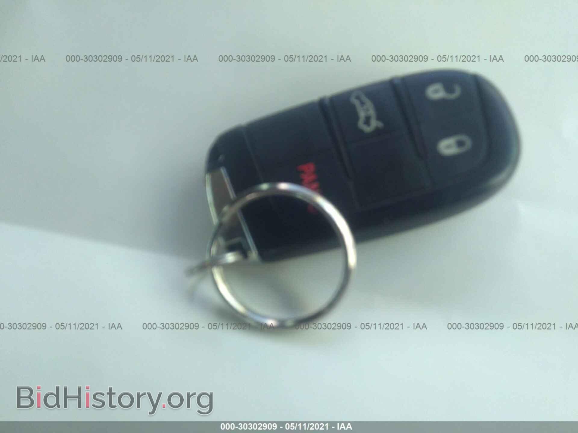 2016 CHRYSLER 200 - VIN: 1C3CCCAB1GN138900 - Фото 11