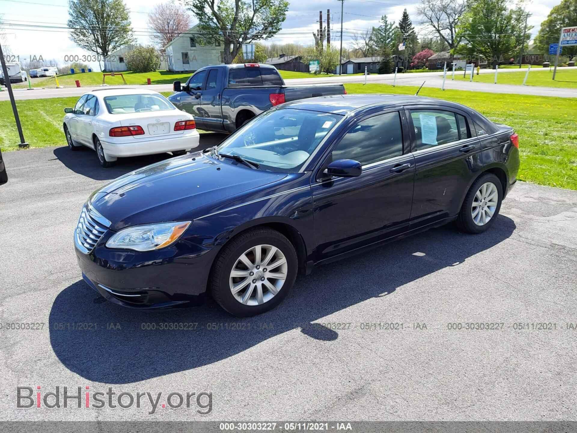 2013 CHRYSLER 200 - VIN: 1C3CCBBB1DN553249 - Фото 2