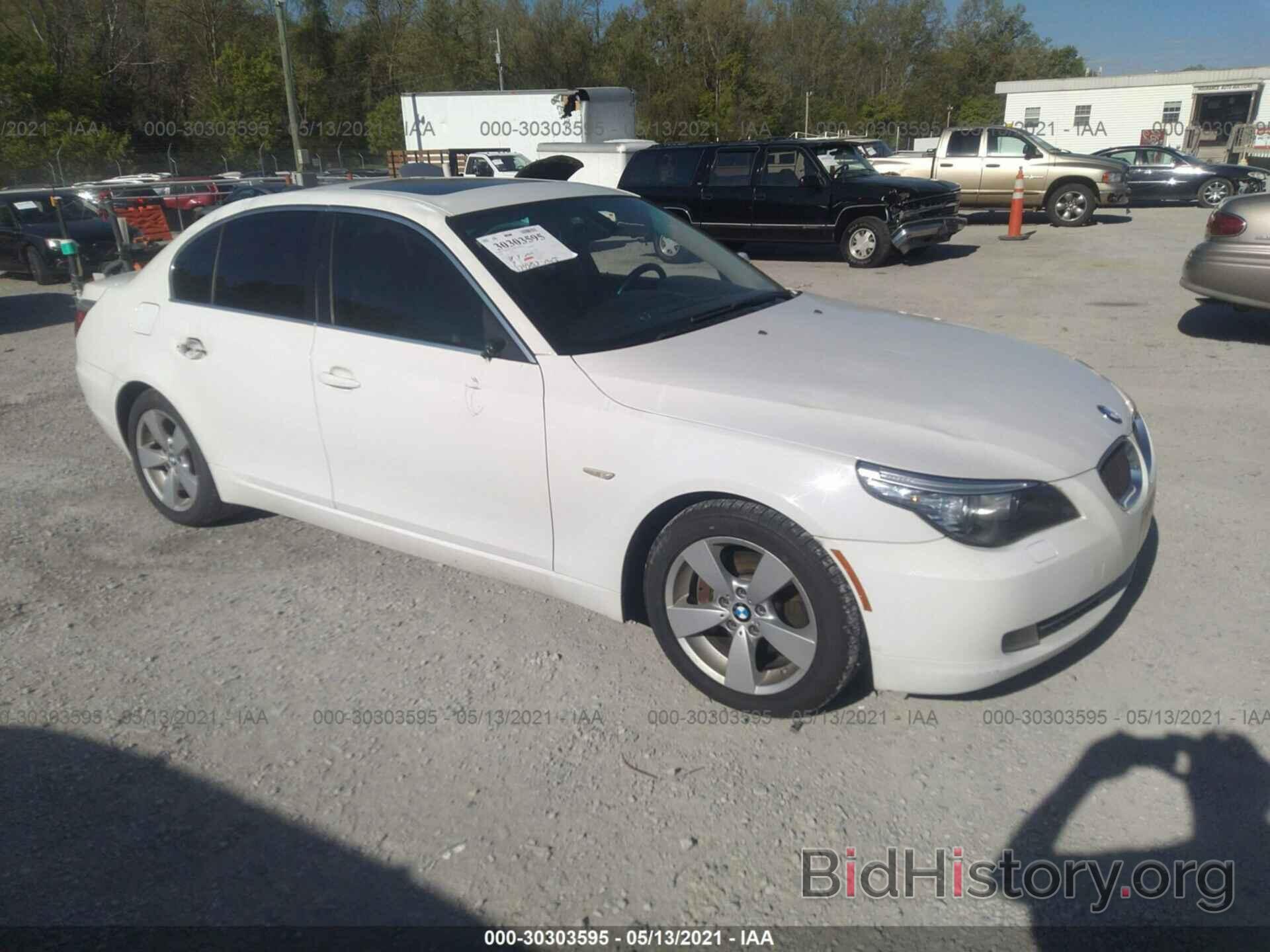 Photo WBANV13598CZ58873 - BMW 5 SERIES 2008