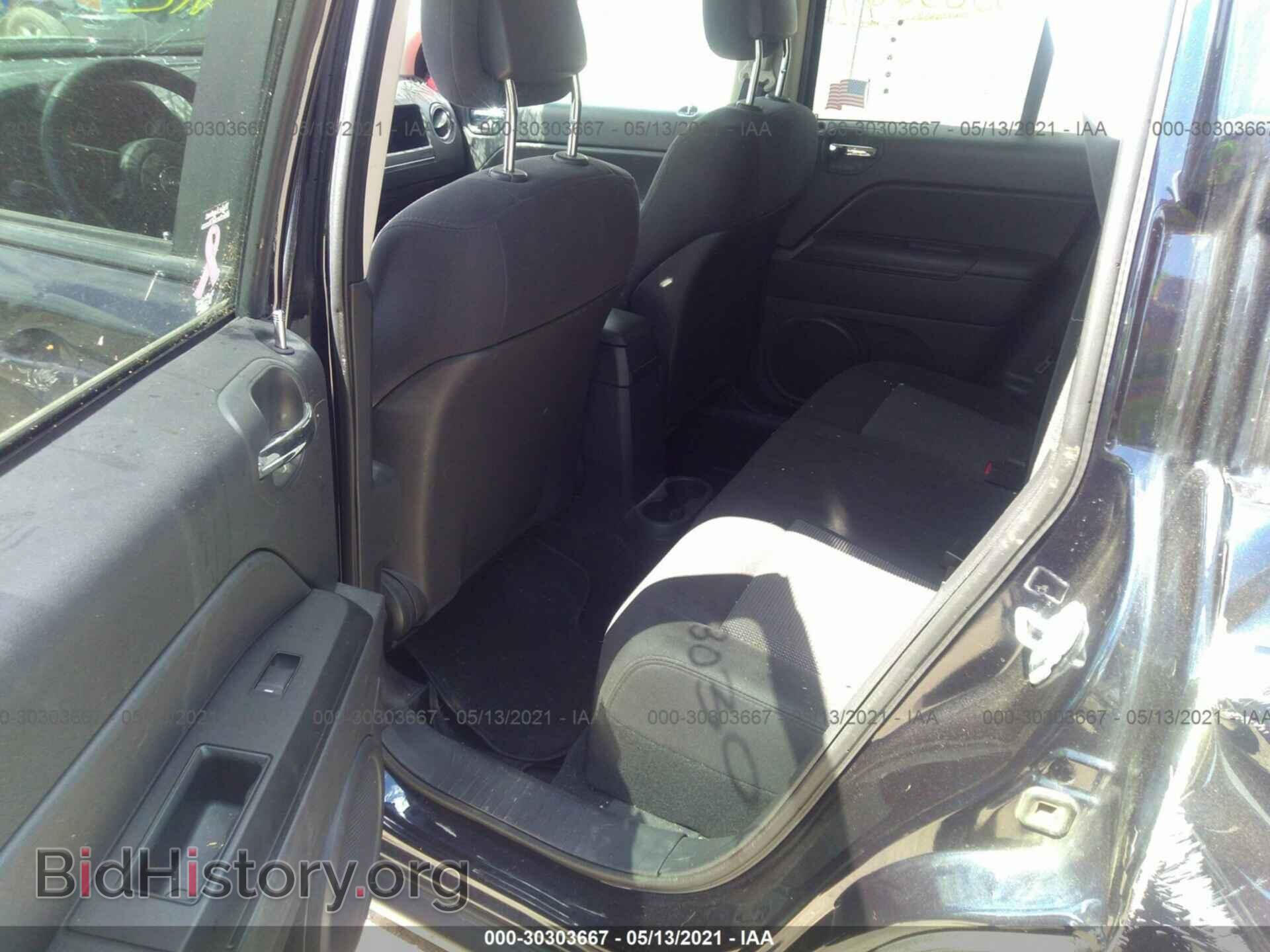 2011 JEEP COMPASS - VIN: 1J4NT1FB8BD208645 - Photo 8