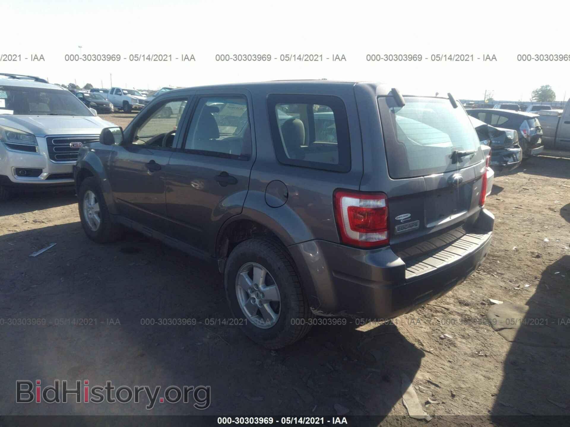 2009 FORD ESCAPE - VIN: 1FMCU02759KA21712 - Фото 3
