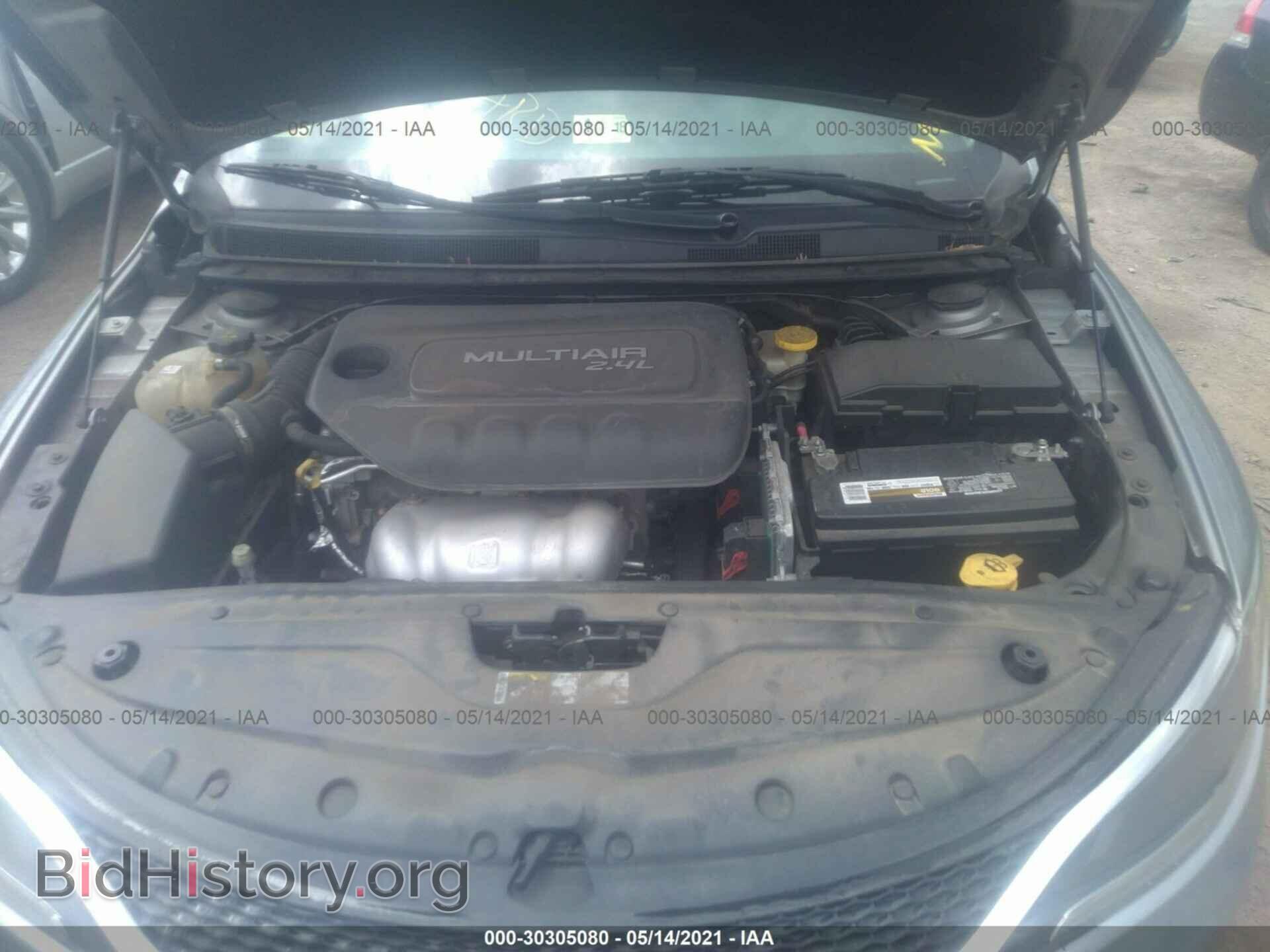 2015 CHRYSLER 200 - VIN: 1C3CCCAB1FN669237 - Фото 10