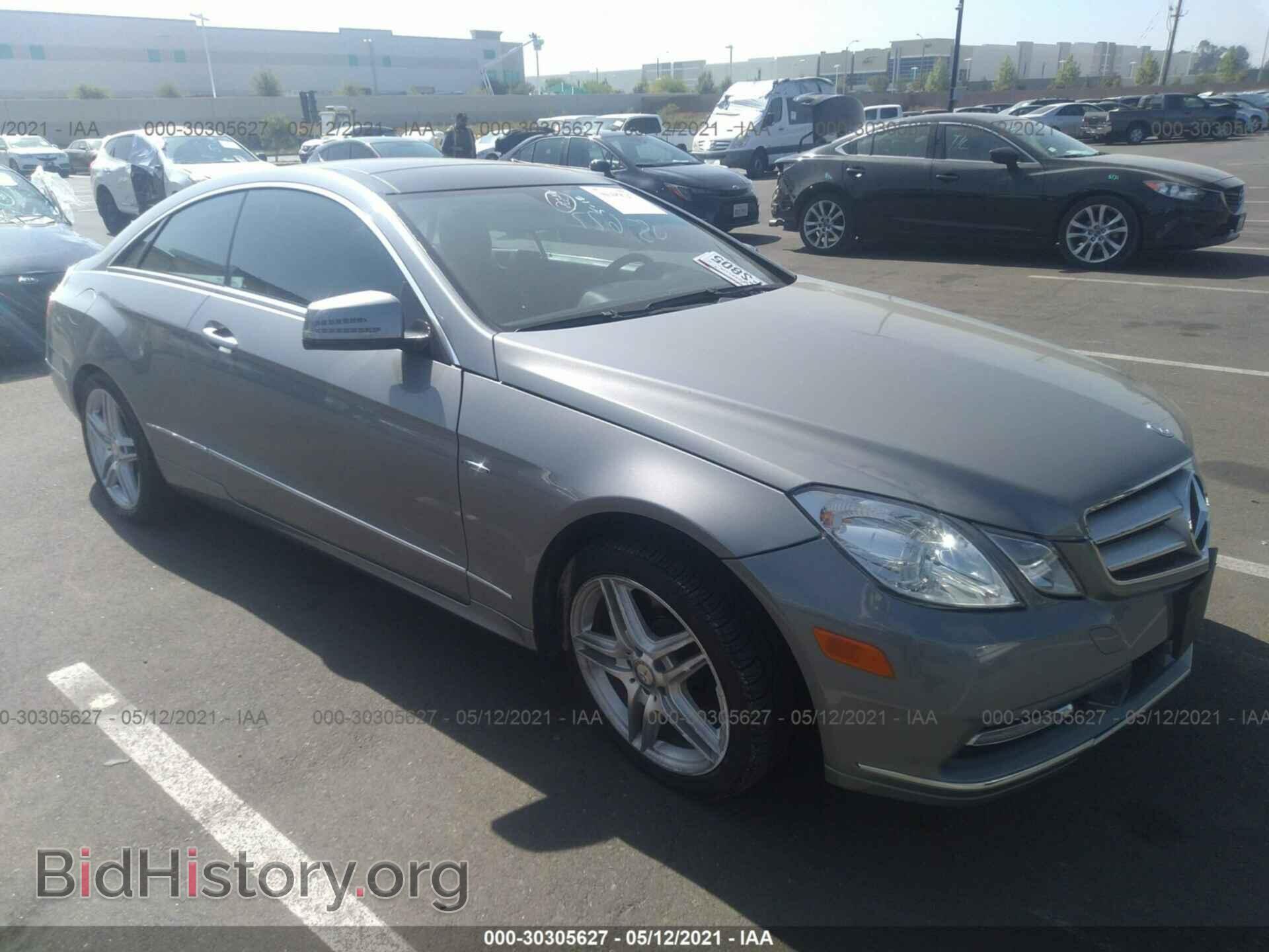 Photo WDDKJ5KB8CF138023 - MERCEDES-BENZ E-CLASS 2012