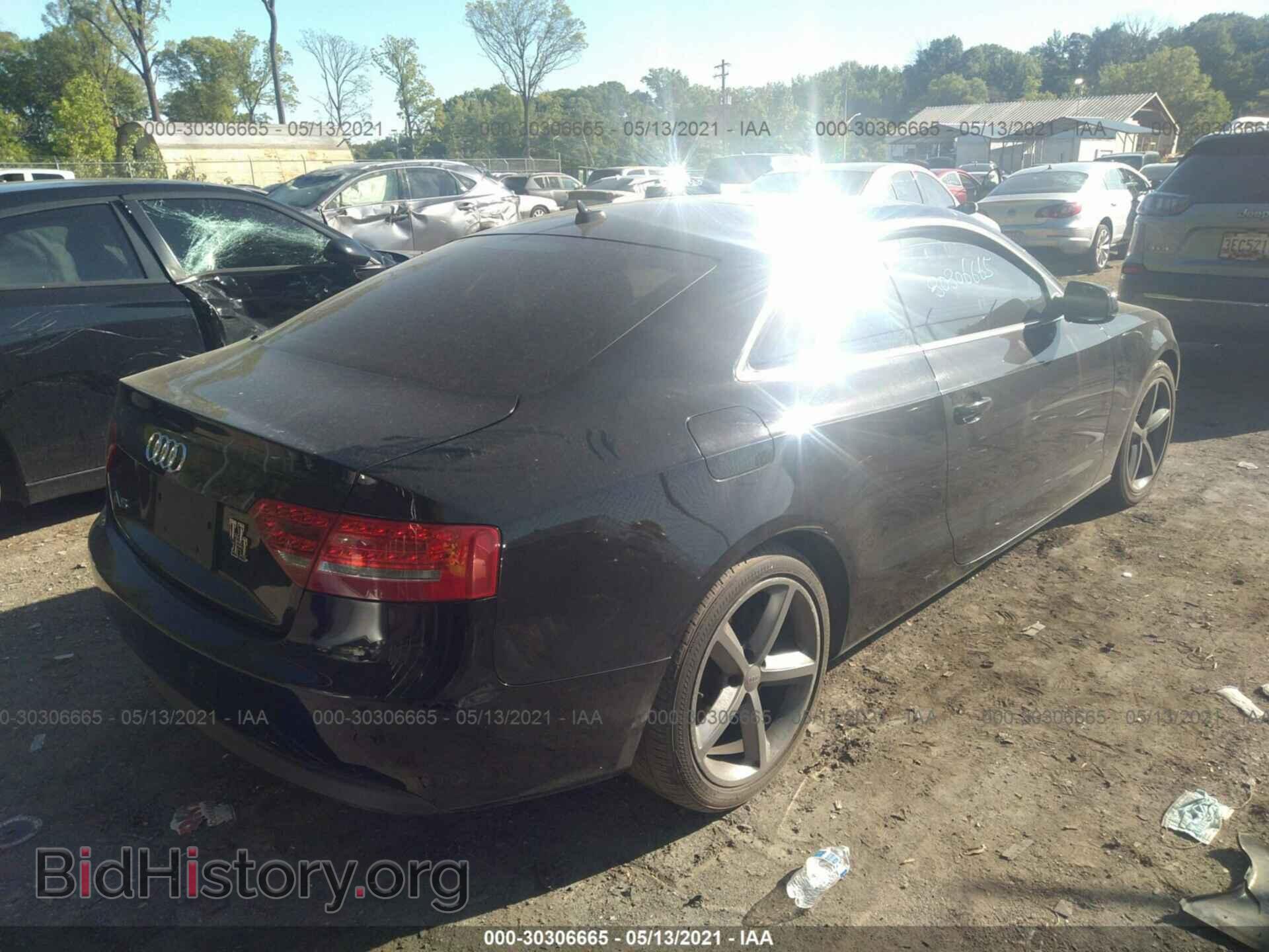 2010 AUDI A5 - VIN: WAULFAFR5AA065507 - Photo 4