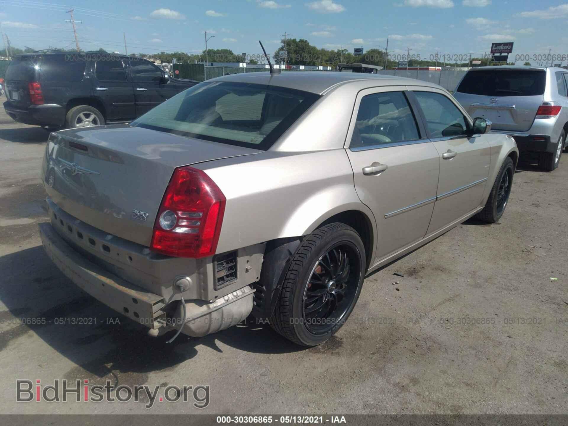 2008 CHRYSLER 300 - VIN: 2C3LA33G08H293706 - Фото 4