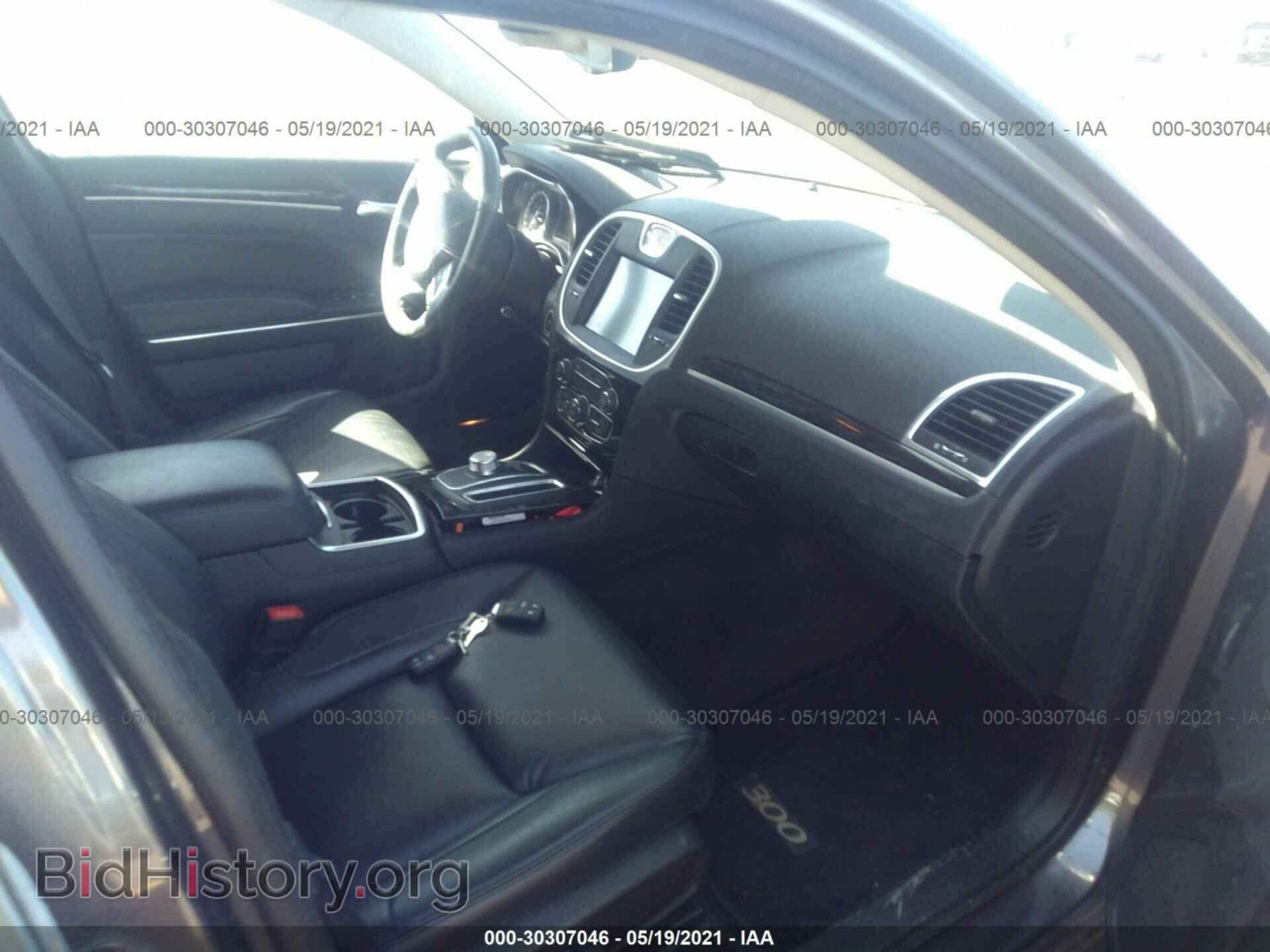 2016 CHRYSLER 300 - VIN: 2C3CCARG2GH217022 - Photo 5