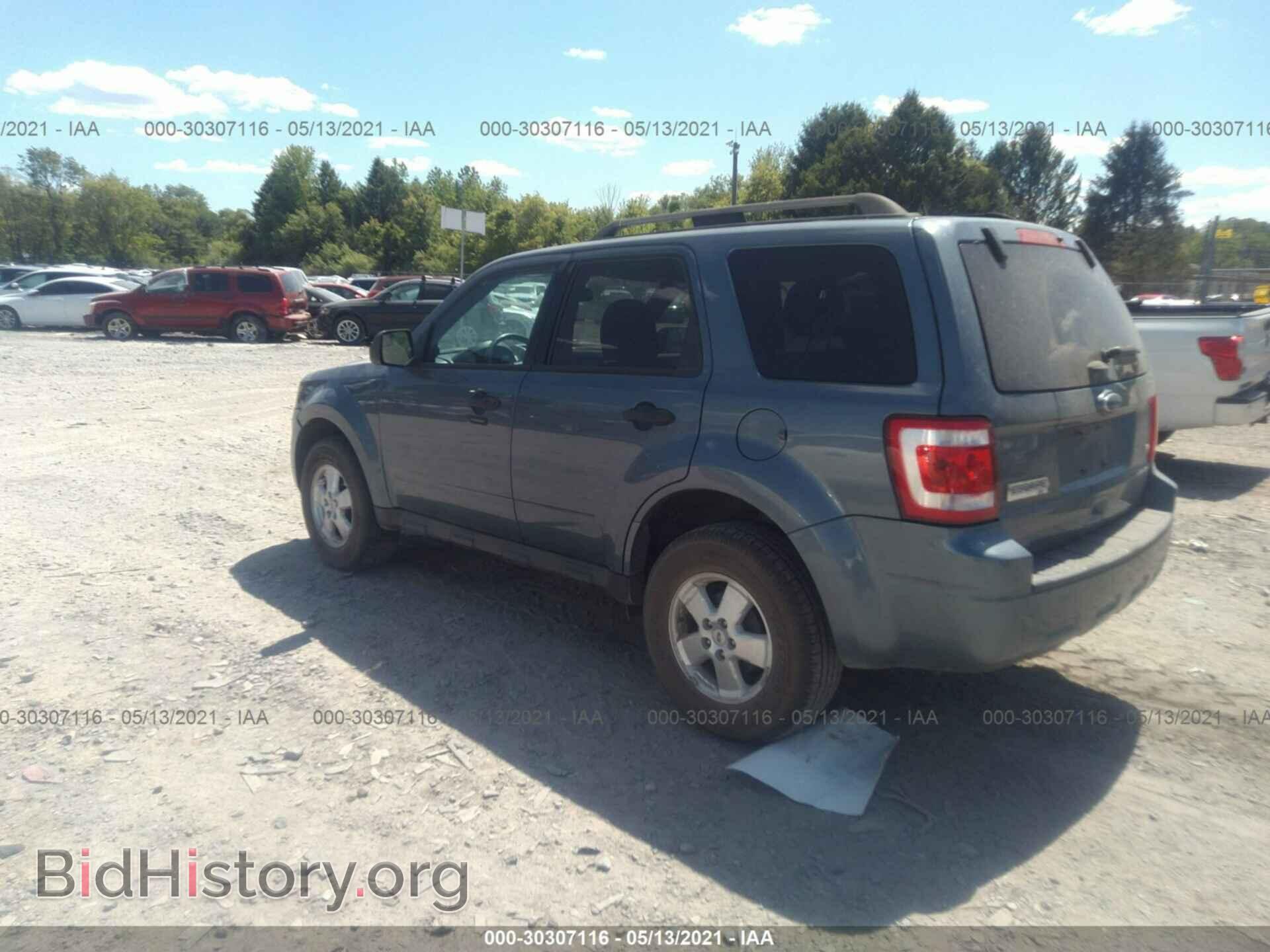 2011 FORD ESCAPE - VIN: 1FMCU0DG6BKC42769 - Фото 3