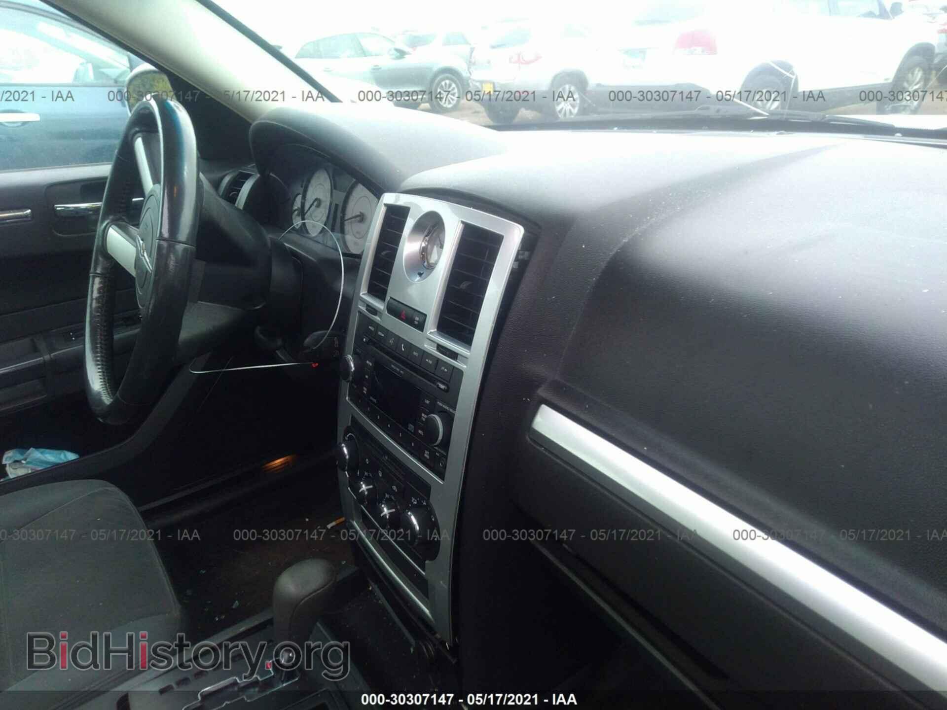2010 CHRYSLER 300 - VIN: 2C3CA5CV8AH258668 - Фото 5