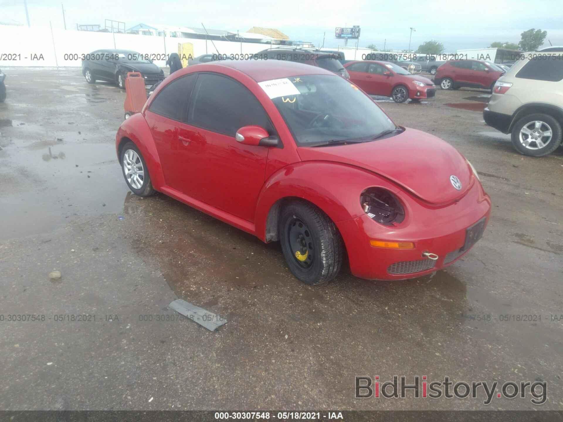 Photo 3VWPW3AG0AM017127 - VOLKSWAGEN NEW BEETLE COUPE 2010